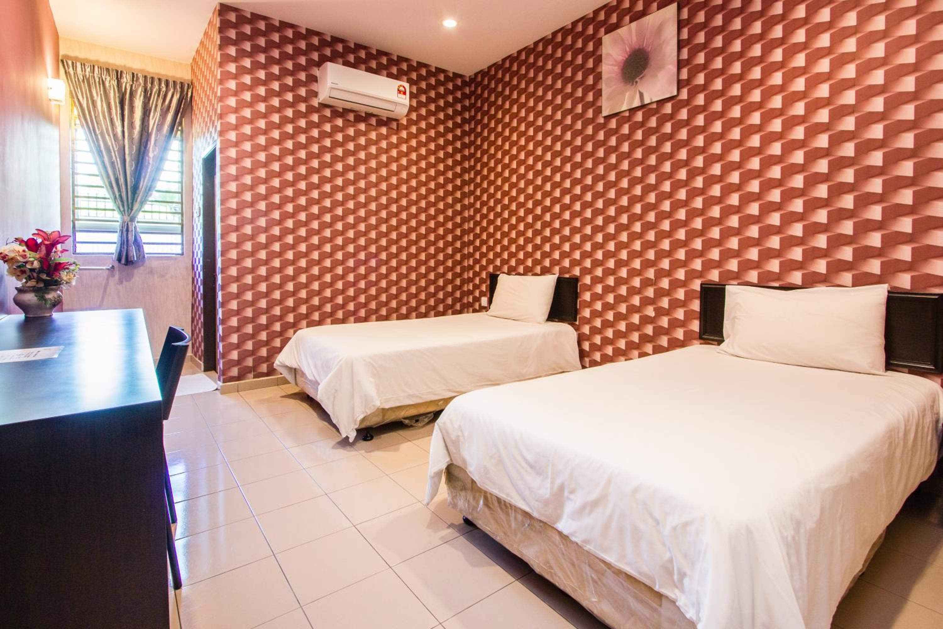 Superior Twin Room - Photo 1
