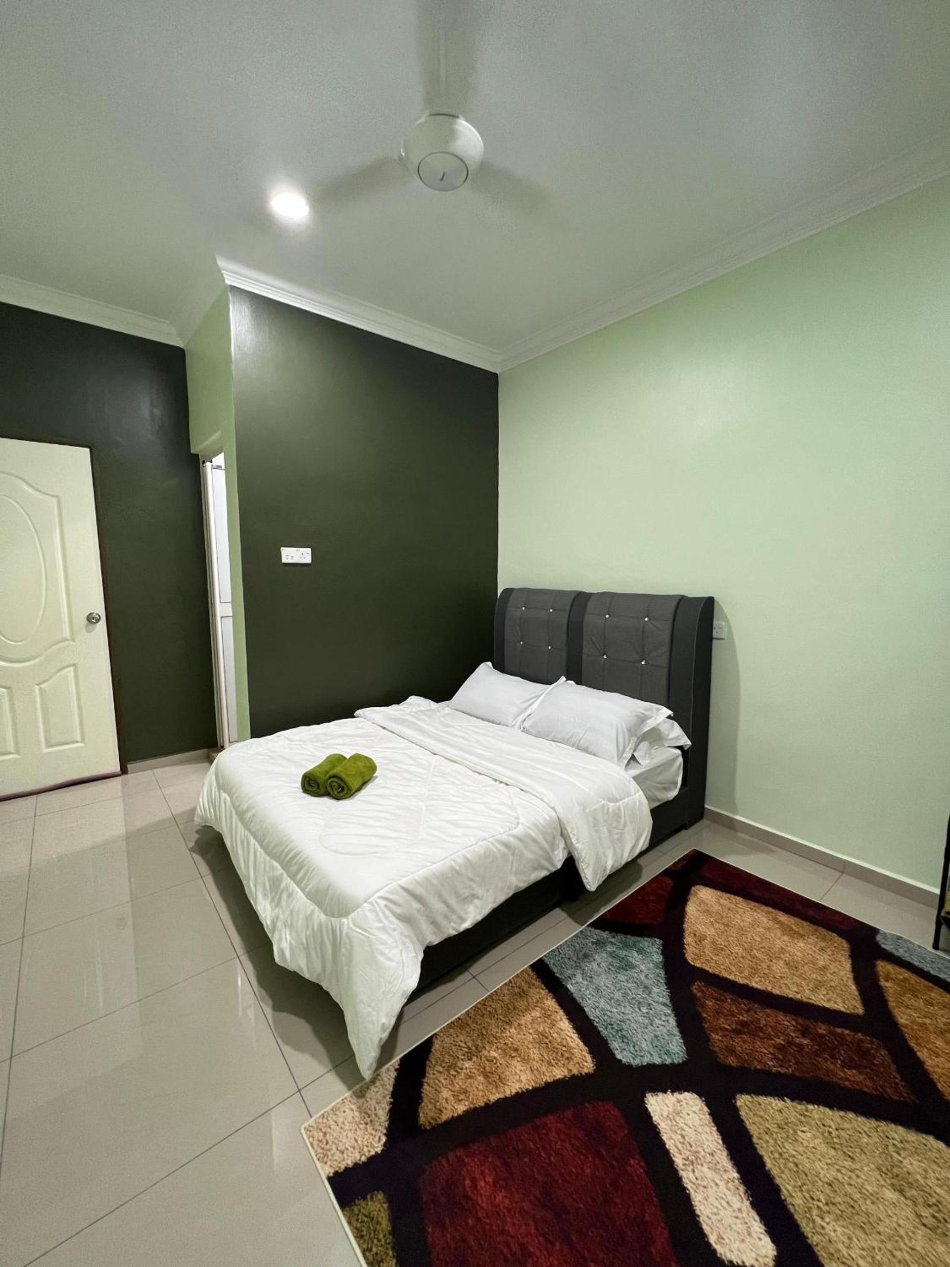 Double Room with Private Bathroom photo 2