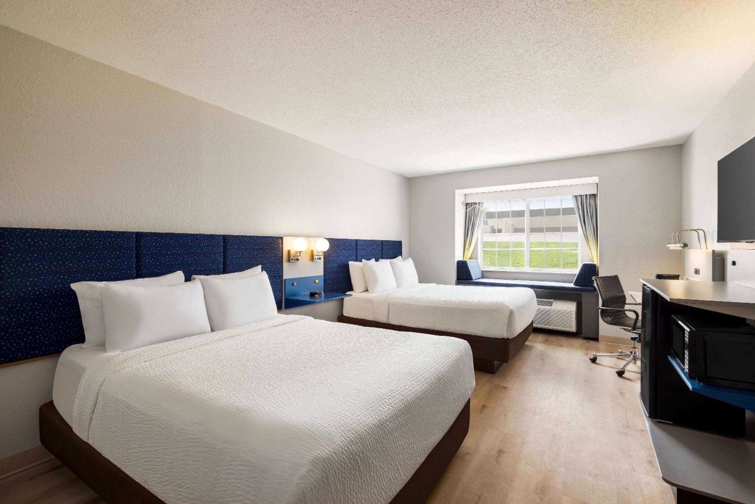 Queen Room with Two Queen Beds - Disability Access/Non-Smoking - Photo 1