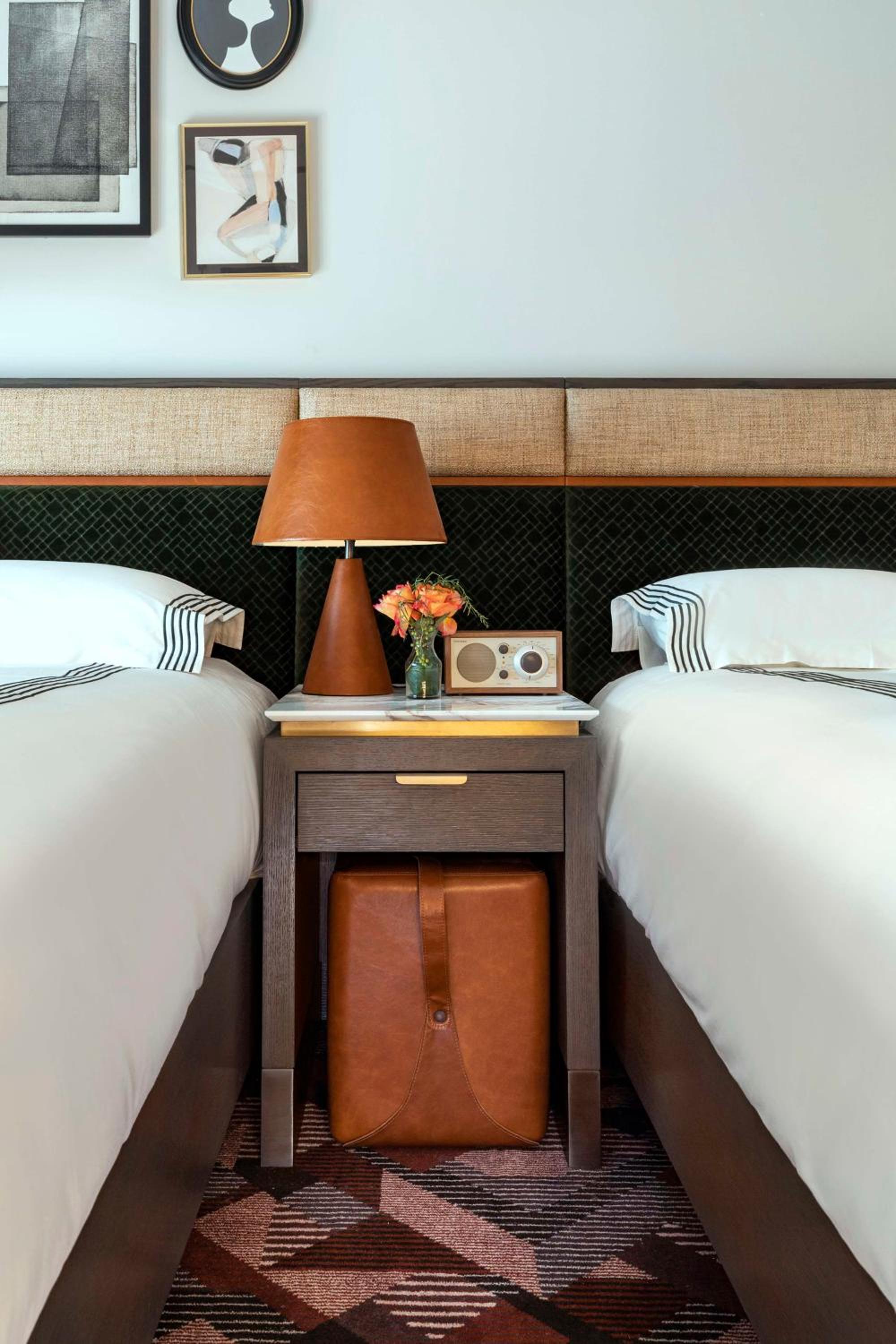 Queen Room With Two Queen Beds And City View - Photo 11