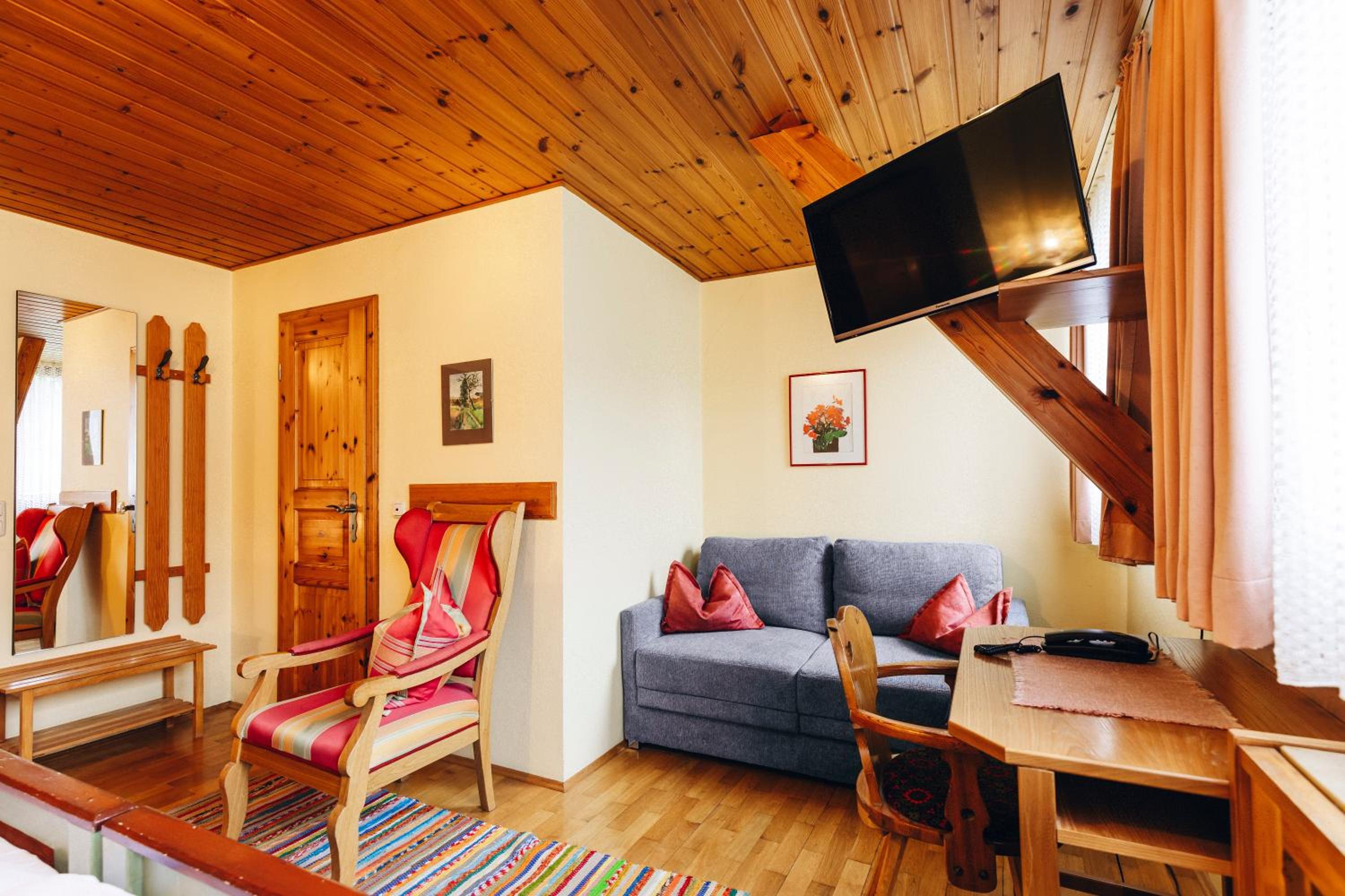 Double Room - Photo 12