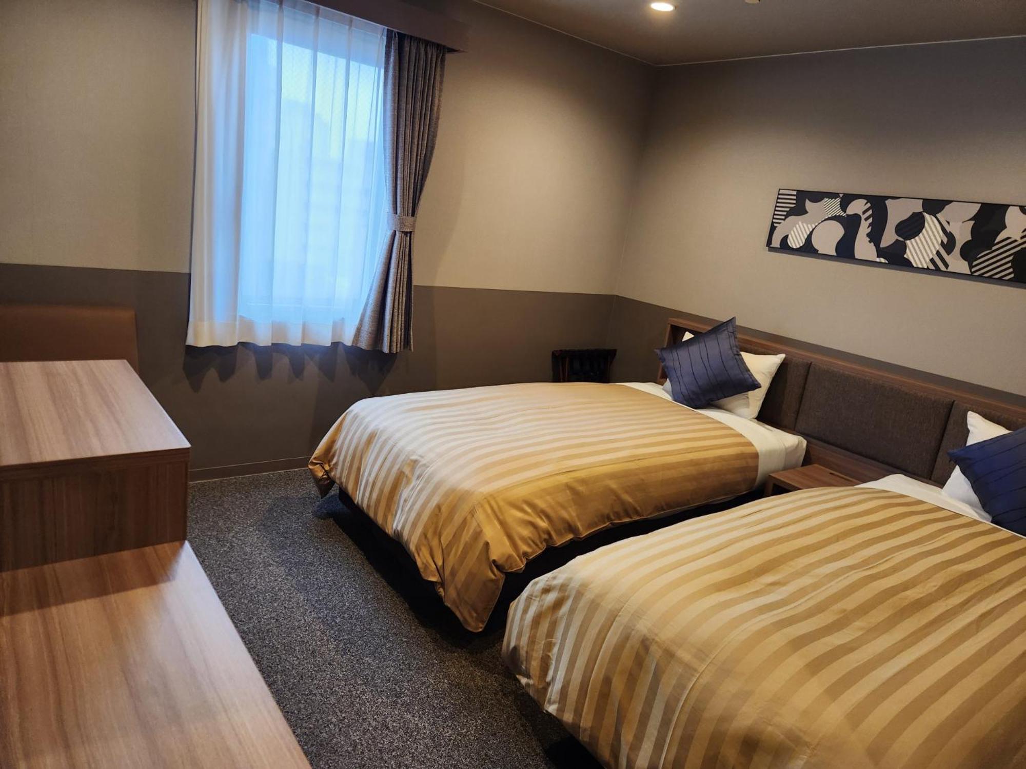 Standard Twin Room - Smoking  - Photo 1