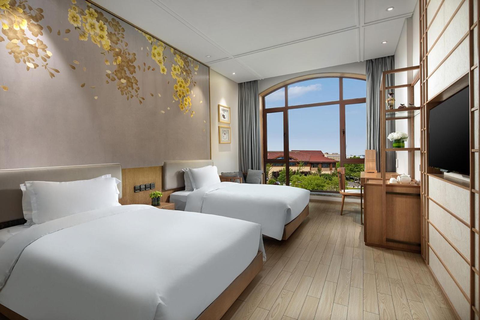 Standard Twin Room - Photo 3