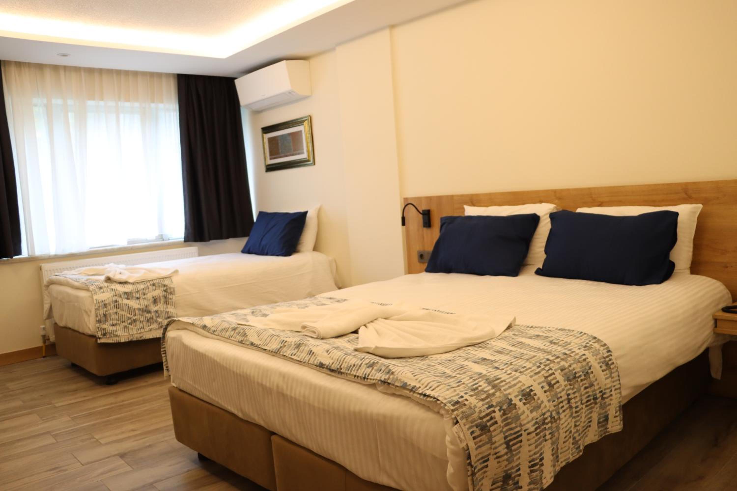 Triple Room - Photo 9