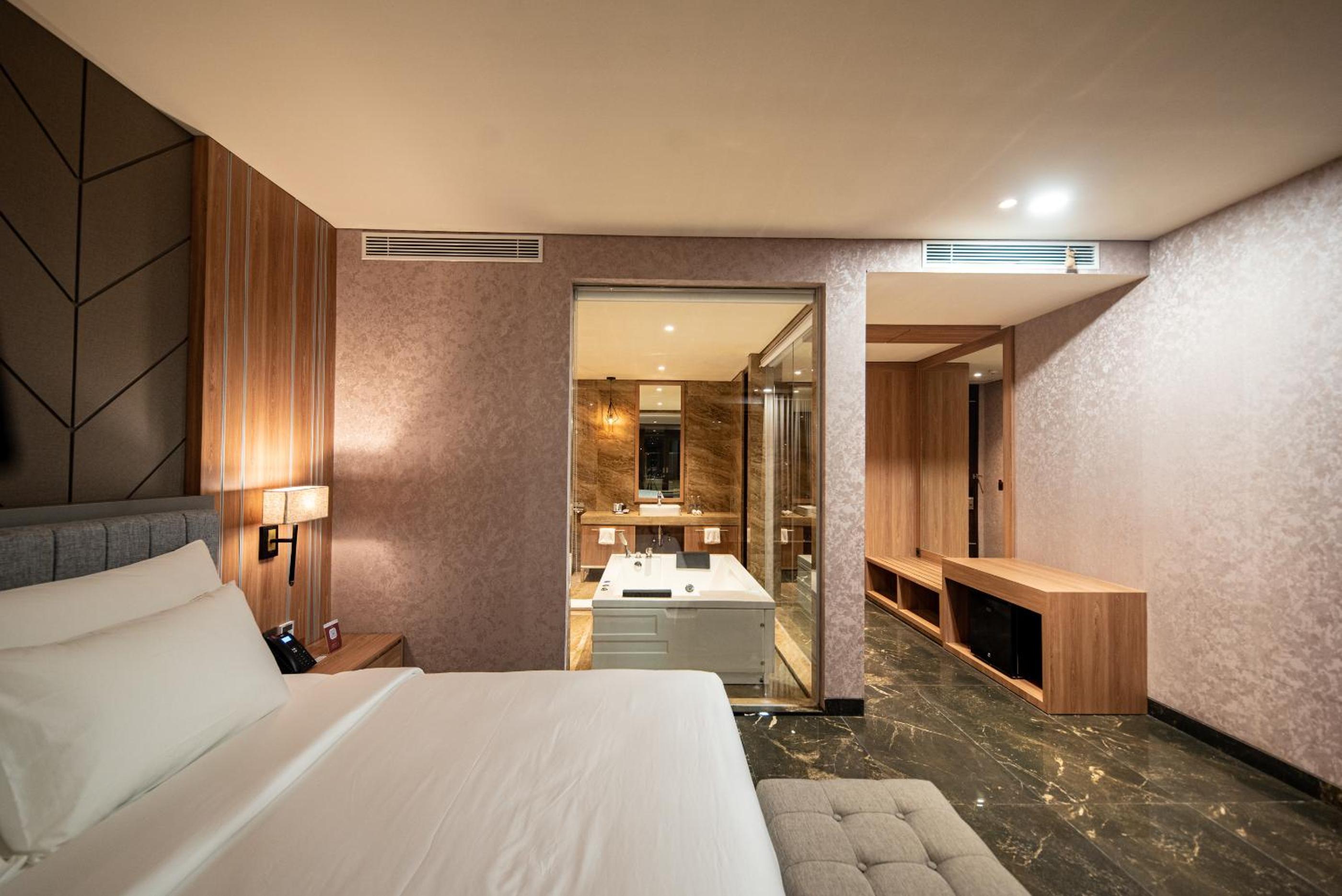 Presidential Suite photo 3