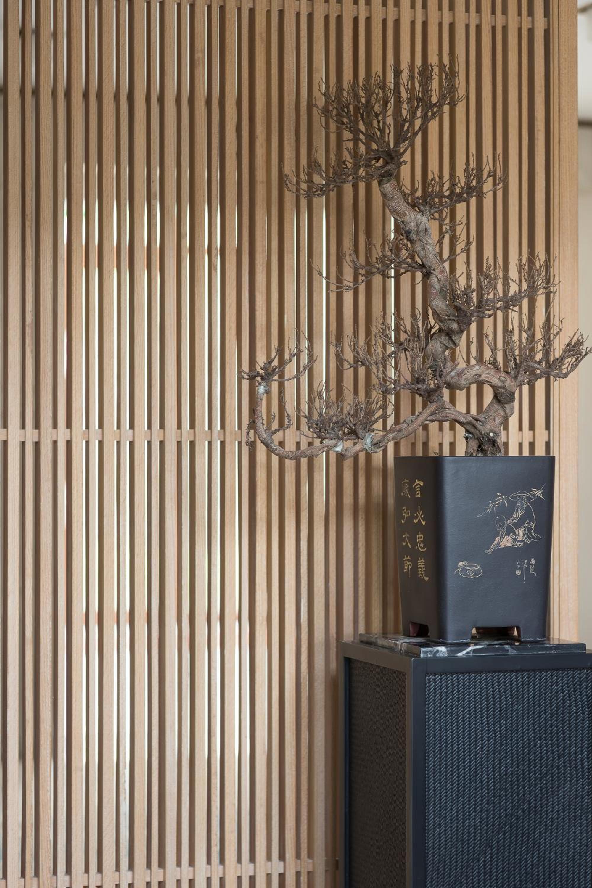Premium King Room - Photo 2