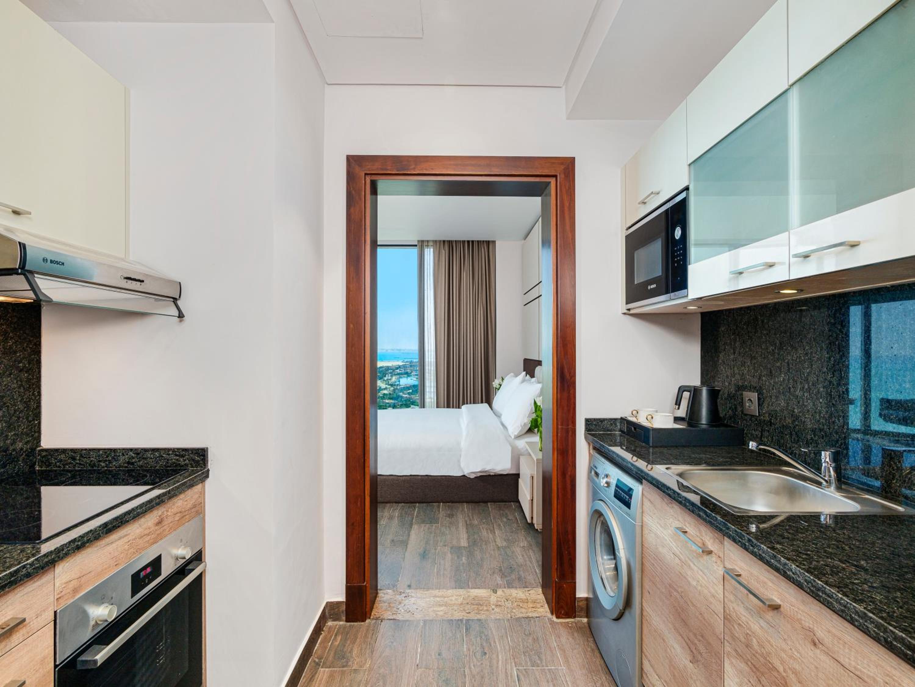 Family King Suite with View photo 2