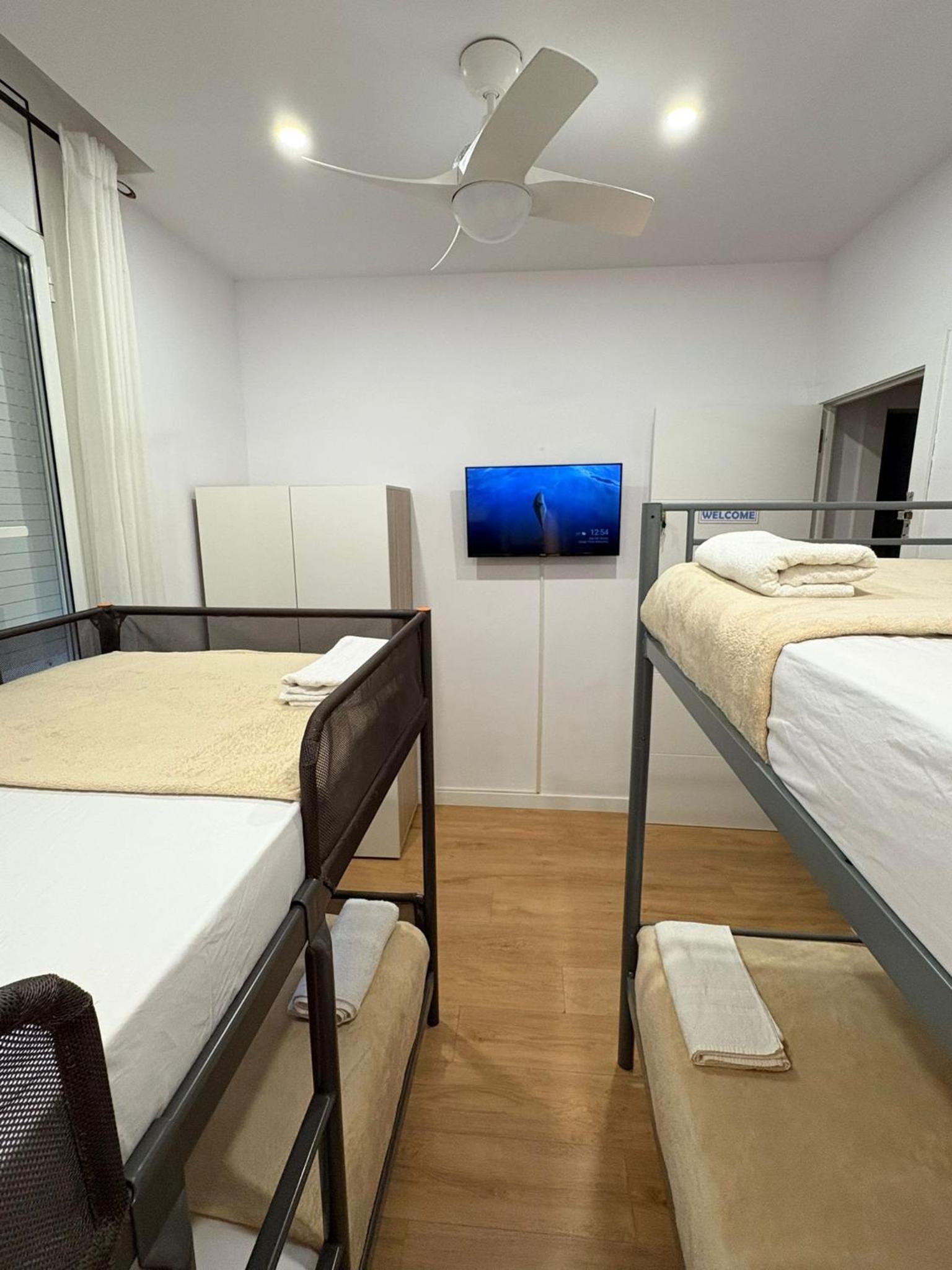 Economy Quadruple Room photo 2