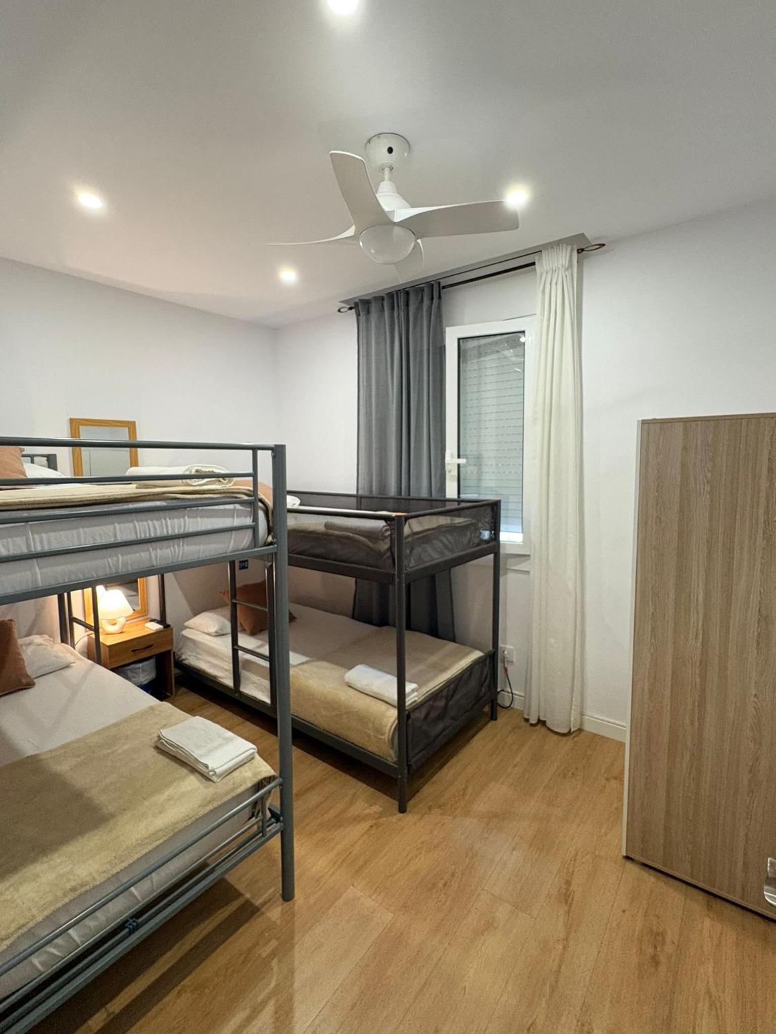 Economy Quadruple Room photo 3