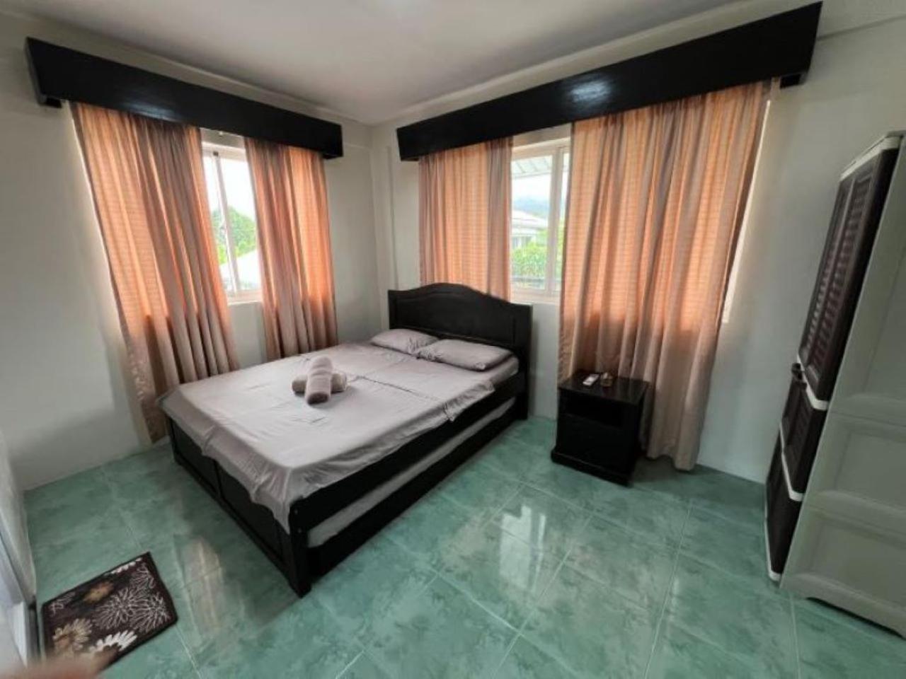 Double Room with Private Bathroom photo 2