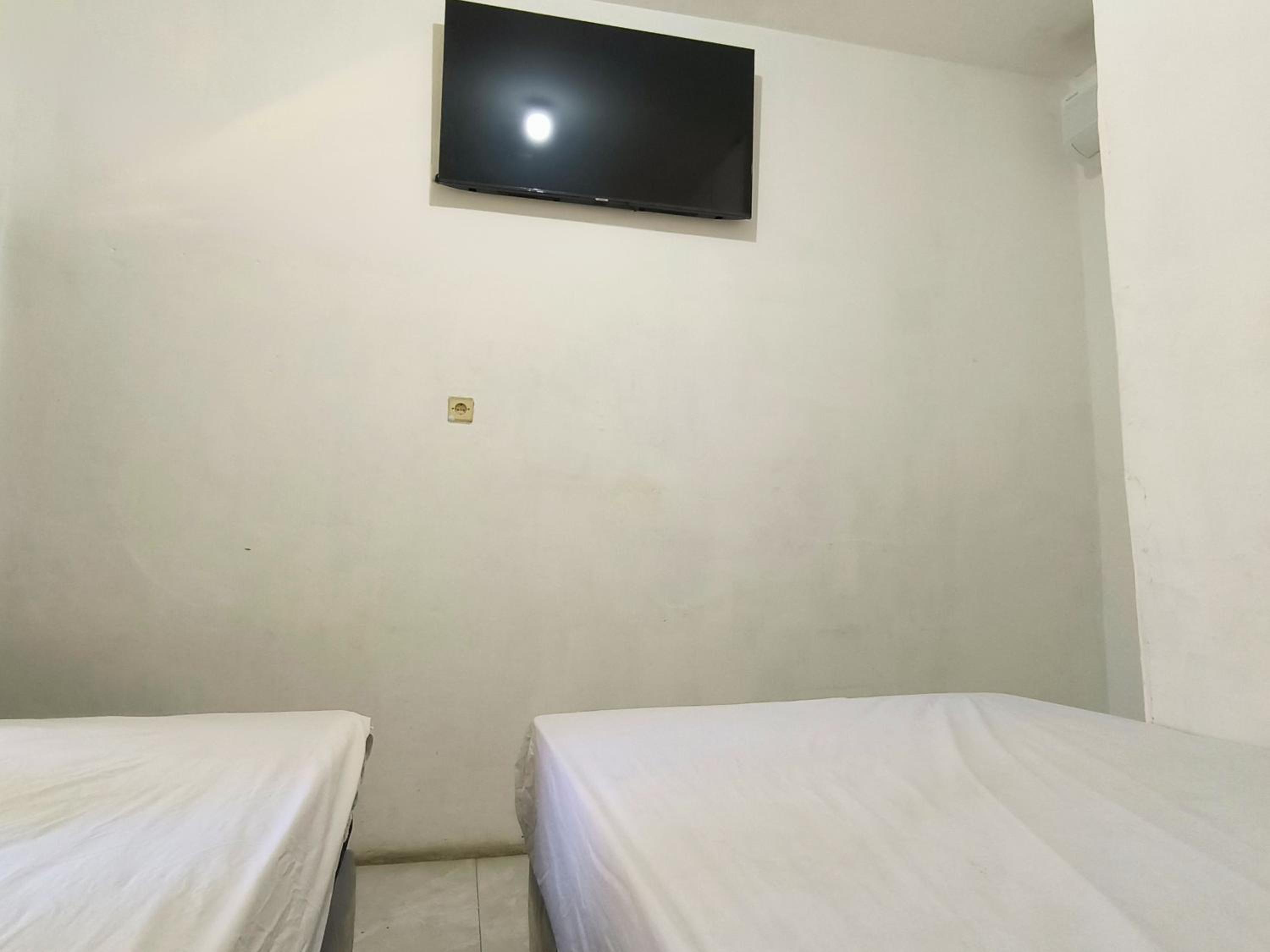 Standard Twin Room photo 2