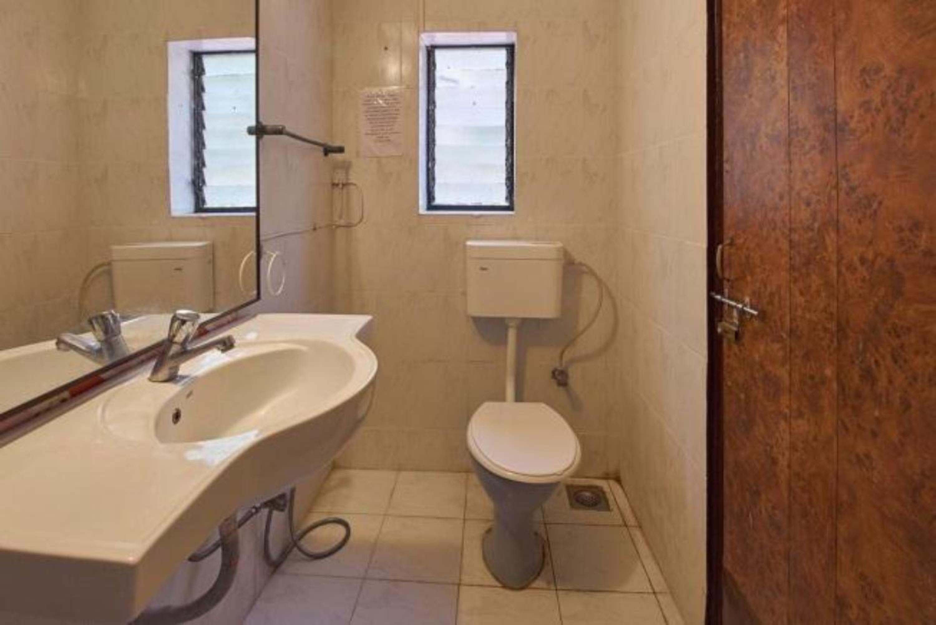 Two-Bedroom Villa Ground Floor - Photo 2