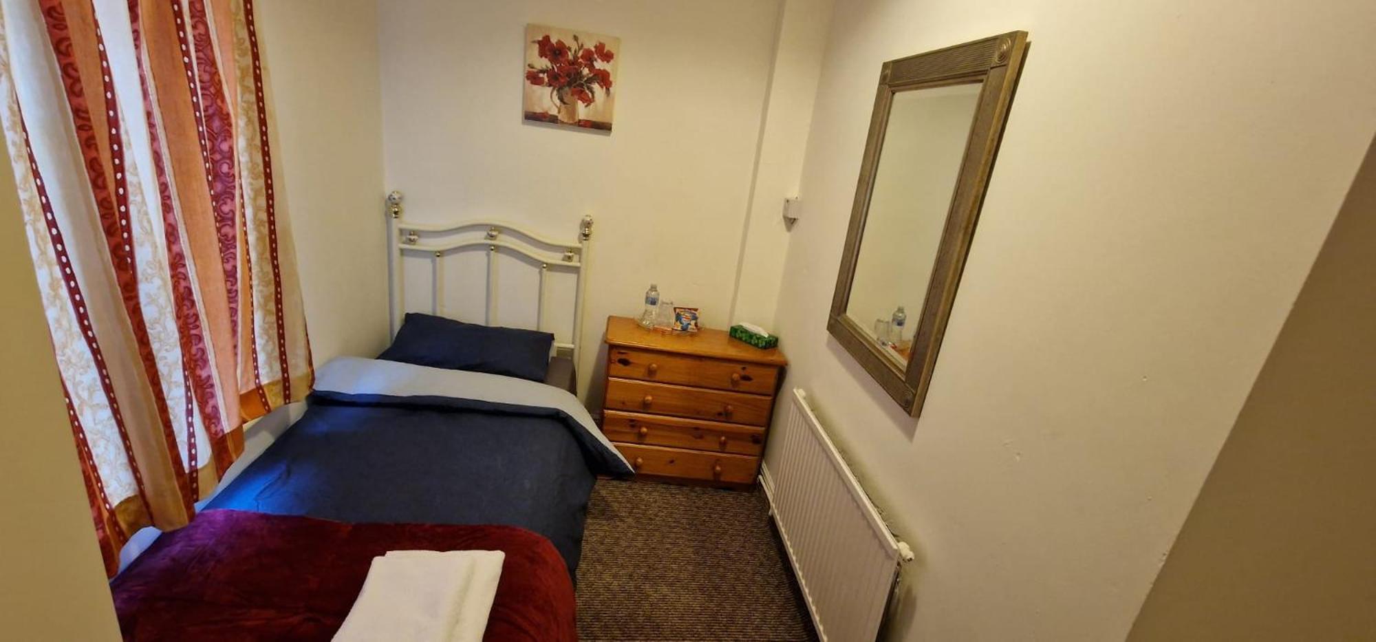 Single Room With Shared Bathroom