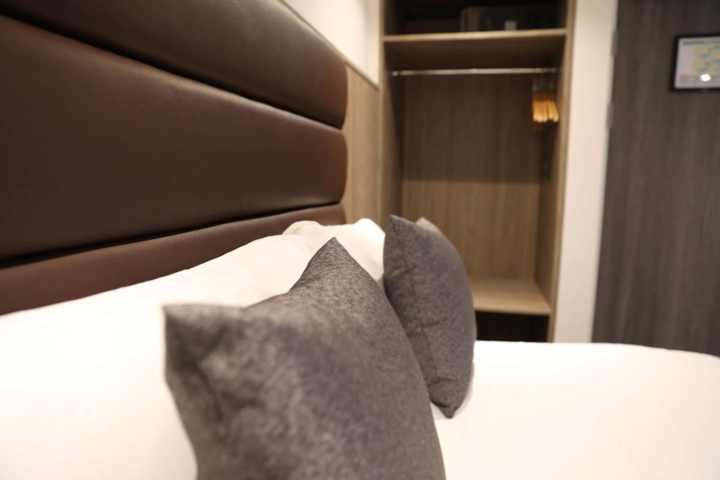 Budget Double Room- Lower Ground Floor photo 3