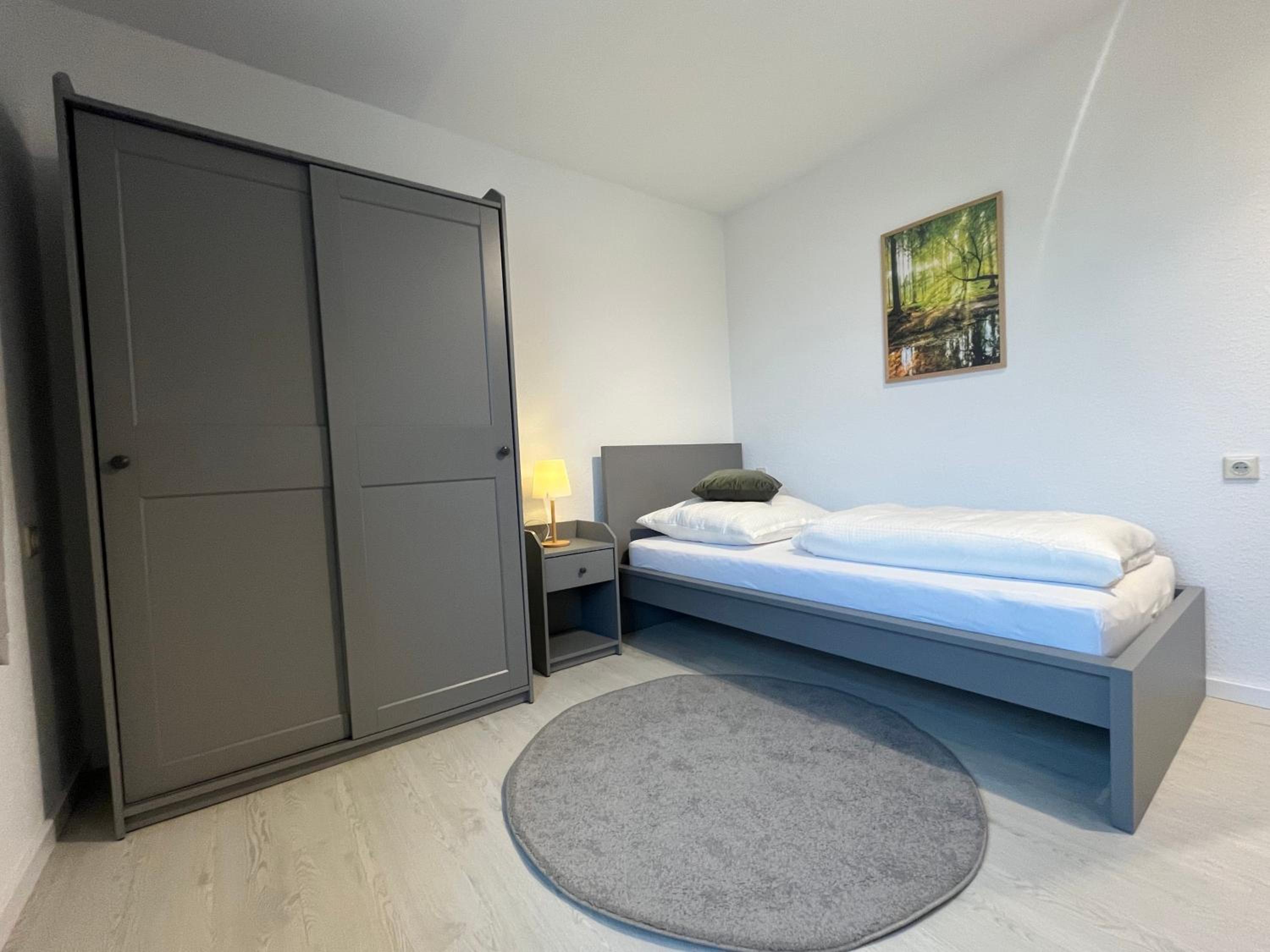 Single Room with Private Bathroom photo 2