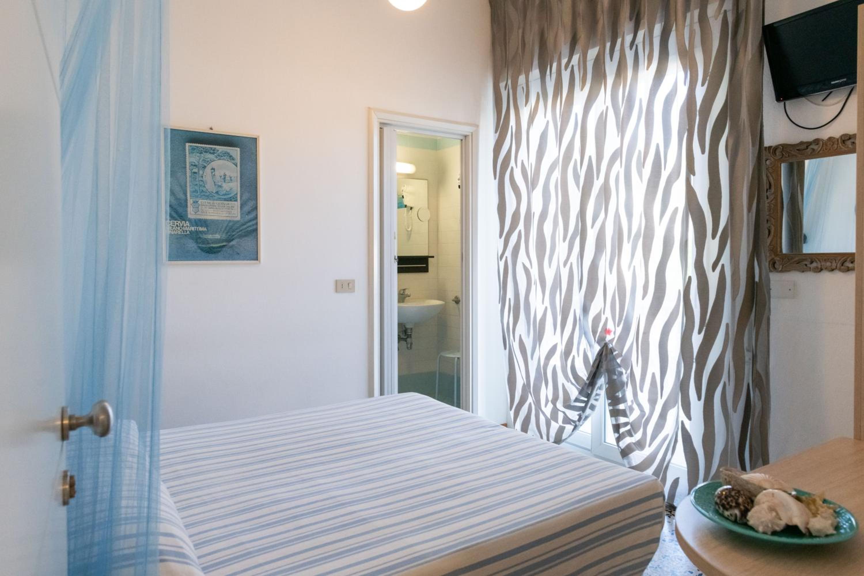 Economy Double Room - Photo 1