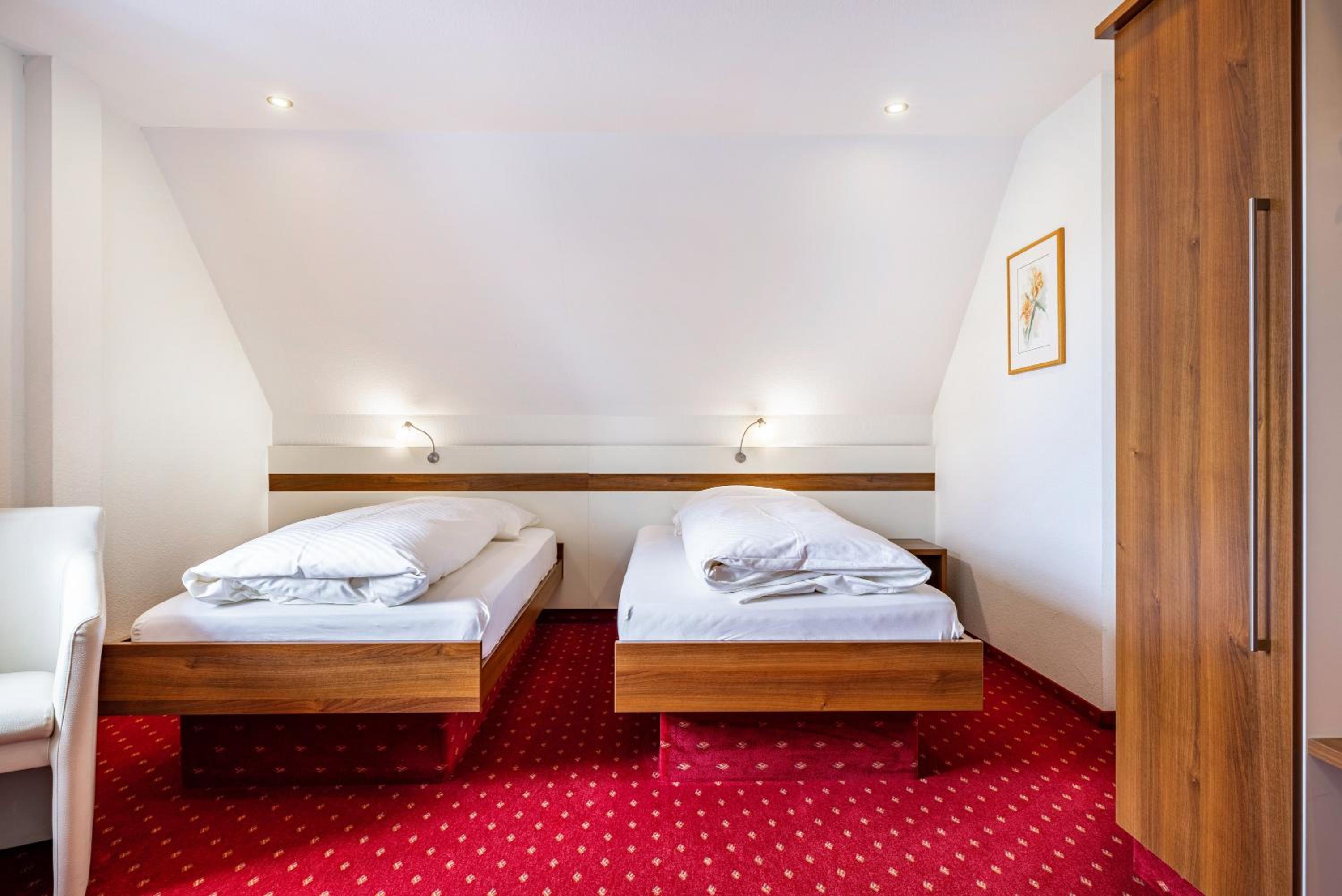 Double Room - Photo 14