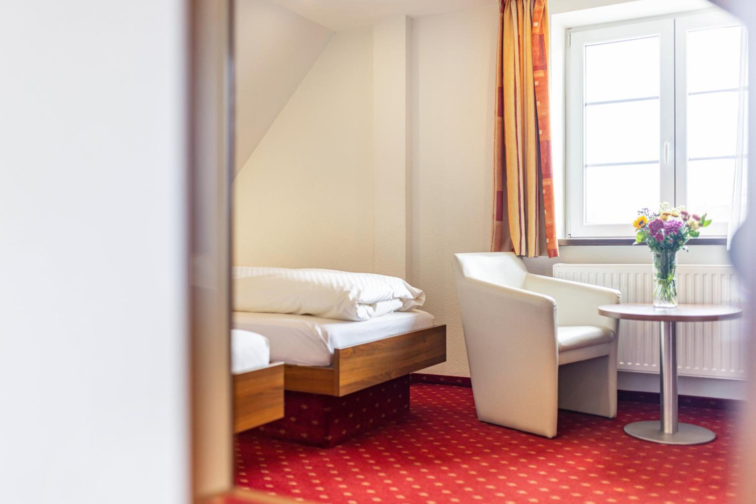 Double Room - Photo 5