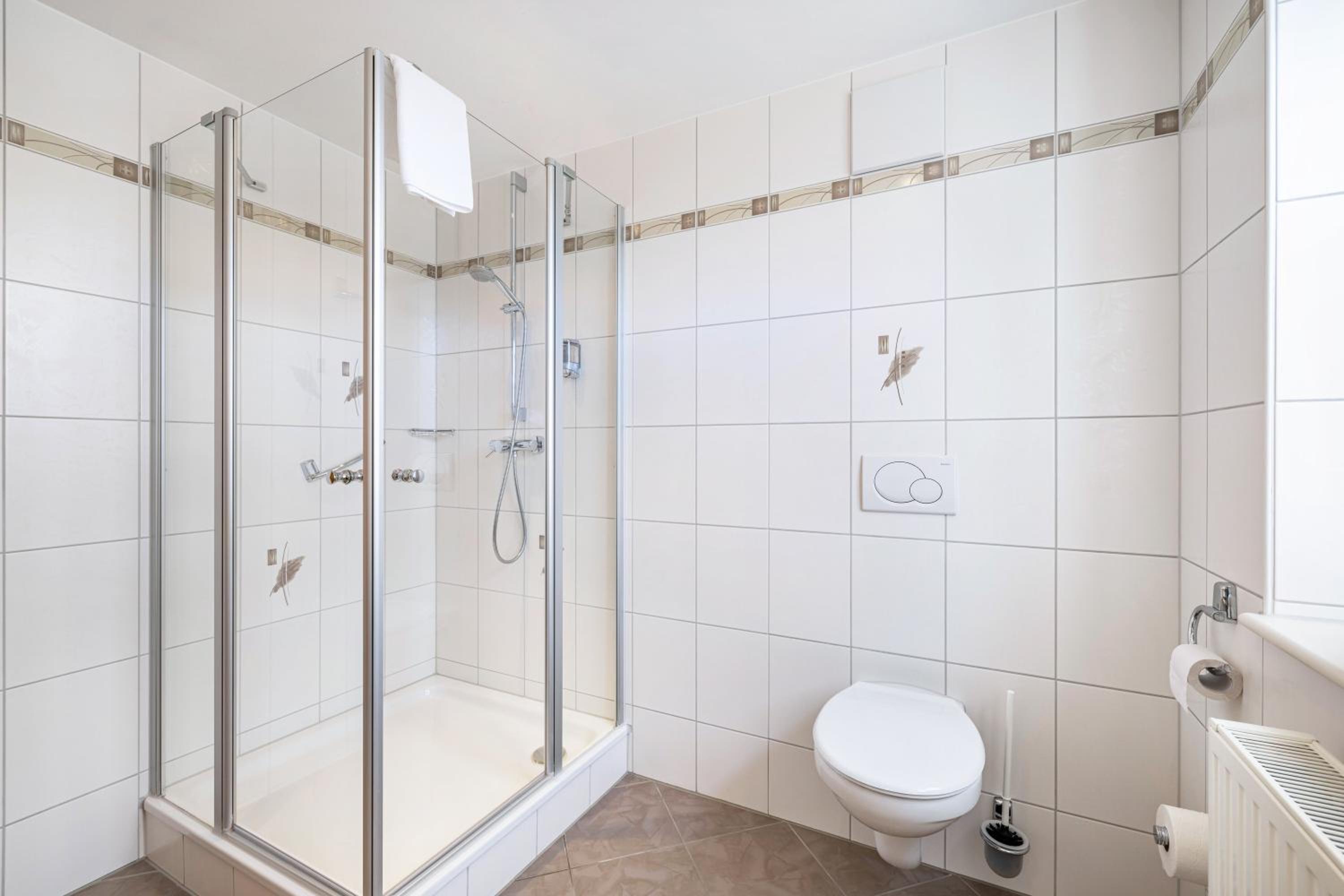Double Room - Photo 10