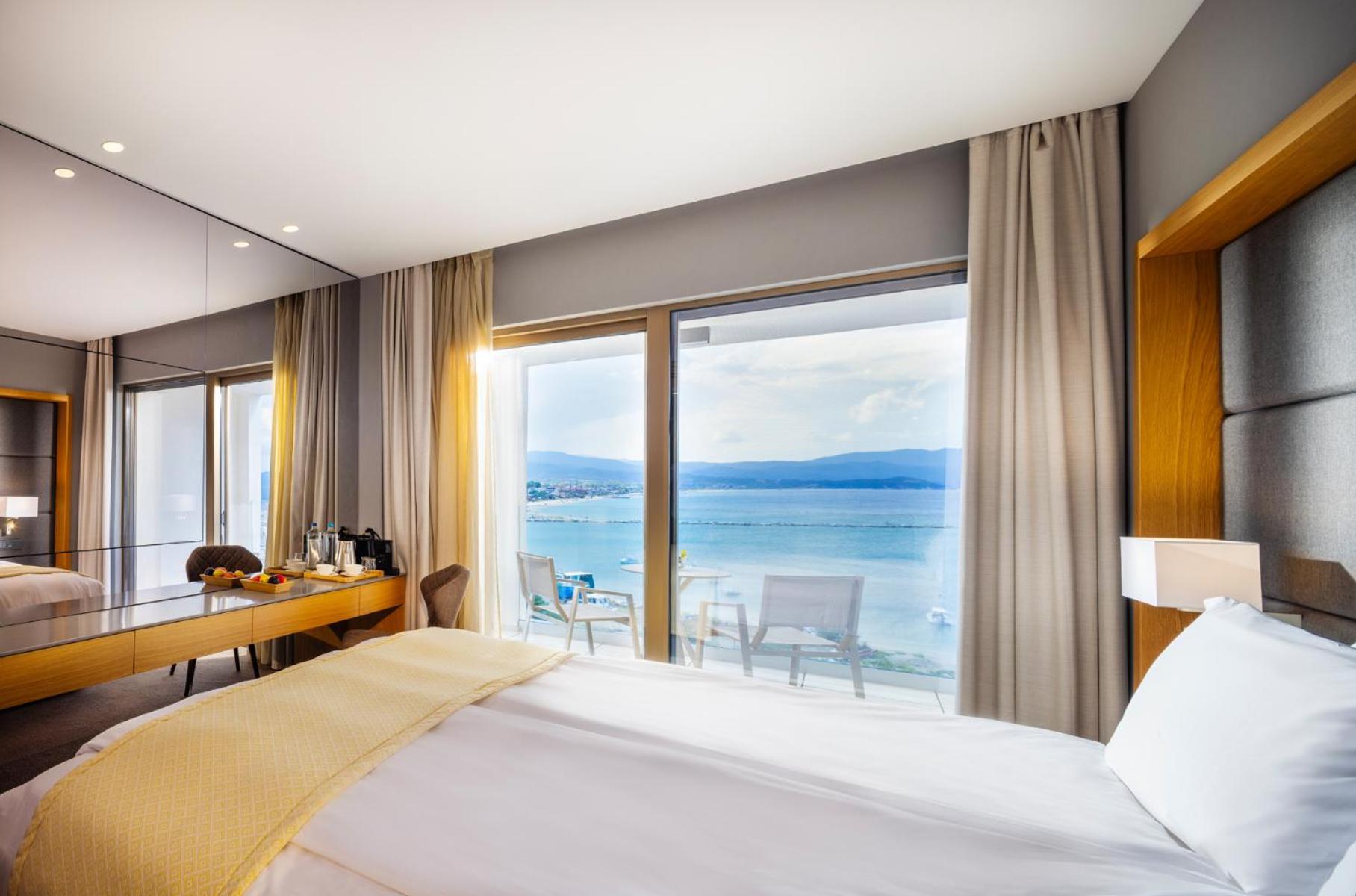 Double room with Harbor View - Photo 2