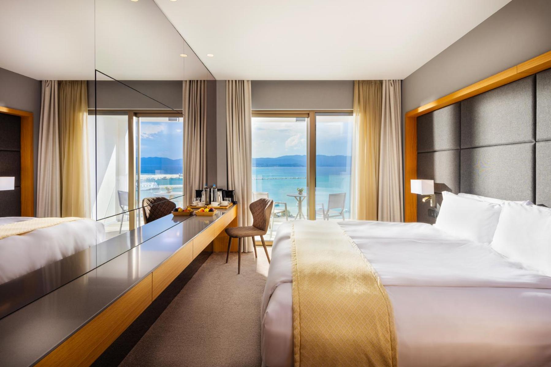 Double room with Harbor View - Photo 1