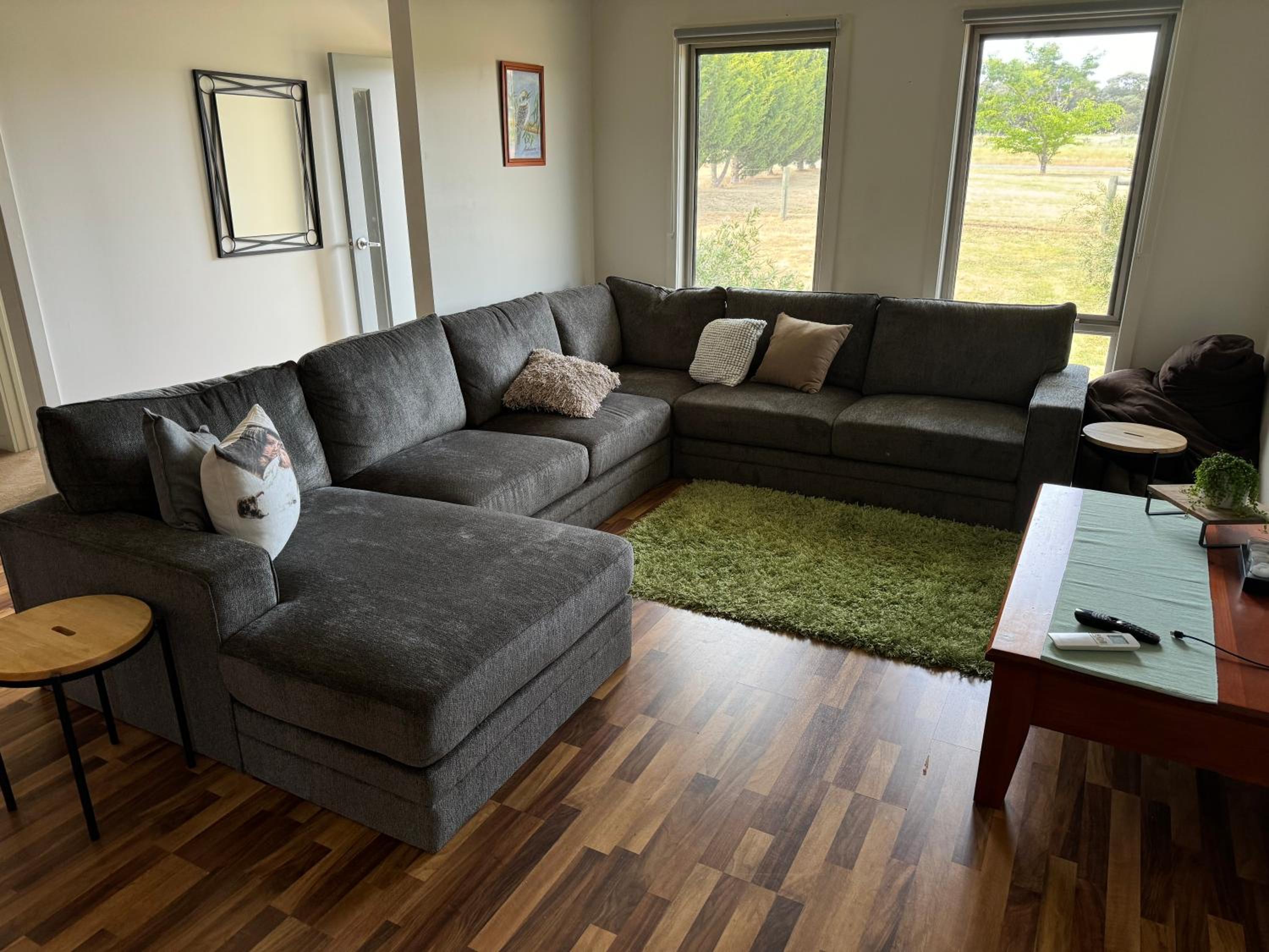 Three-Bedroom House photo 3