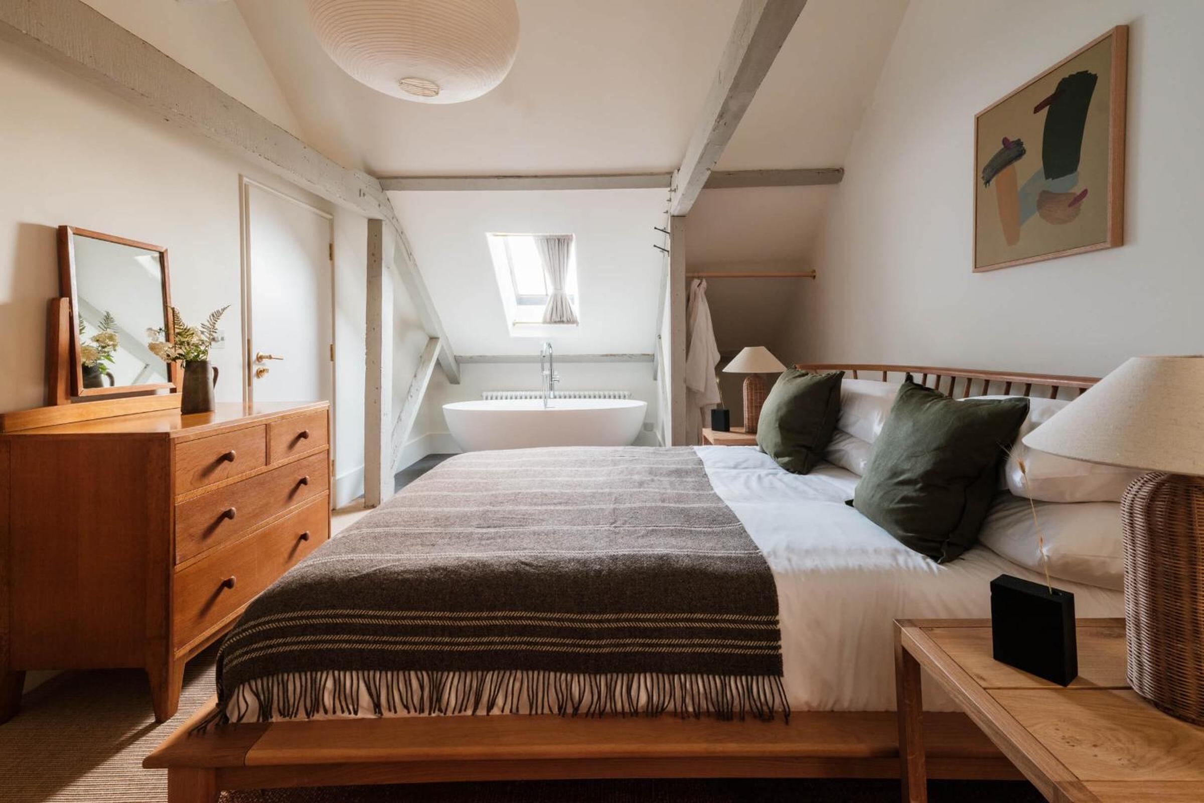 Deluxe Double Room with Bath
