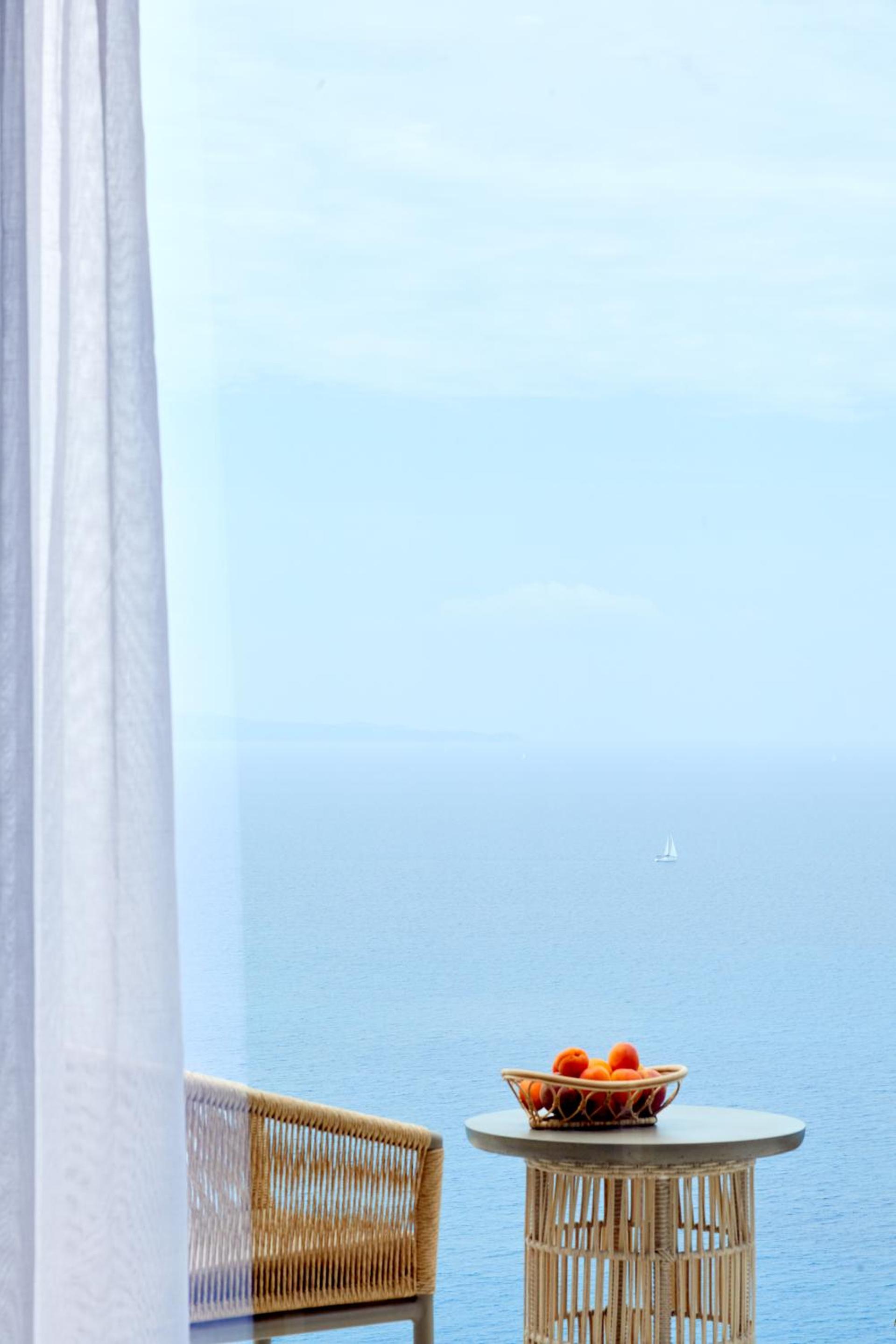 Superior Double Room Sea View - Photo 4