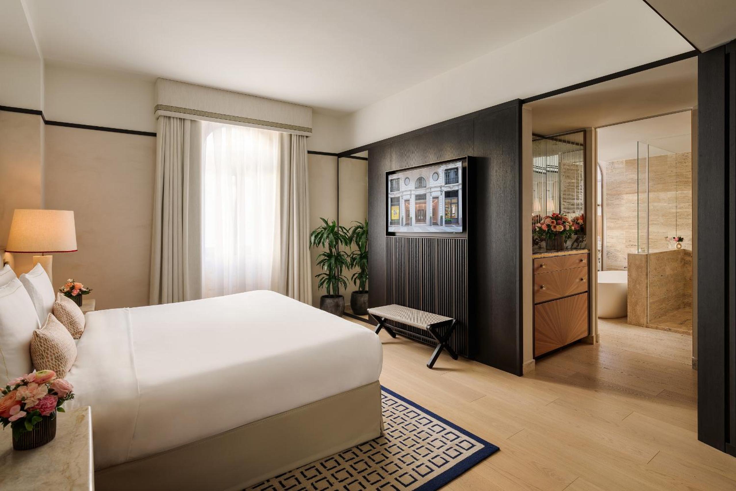 Premium King Room