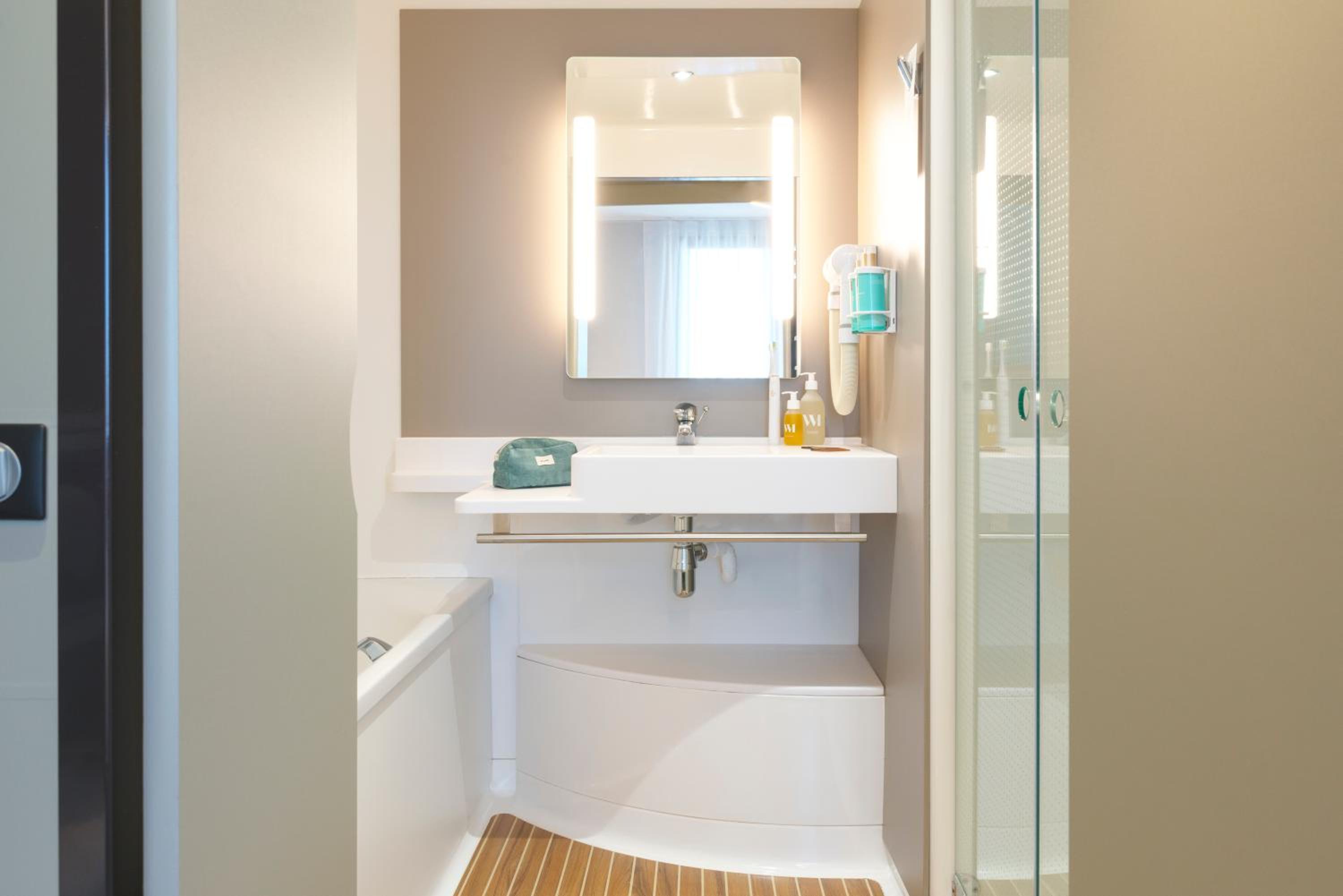 Superior Suite - Photo 4