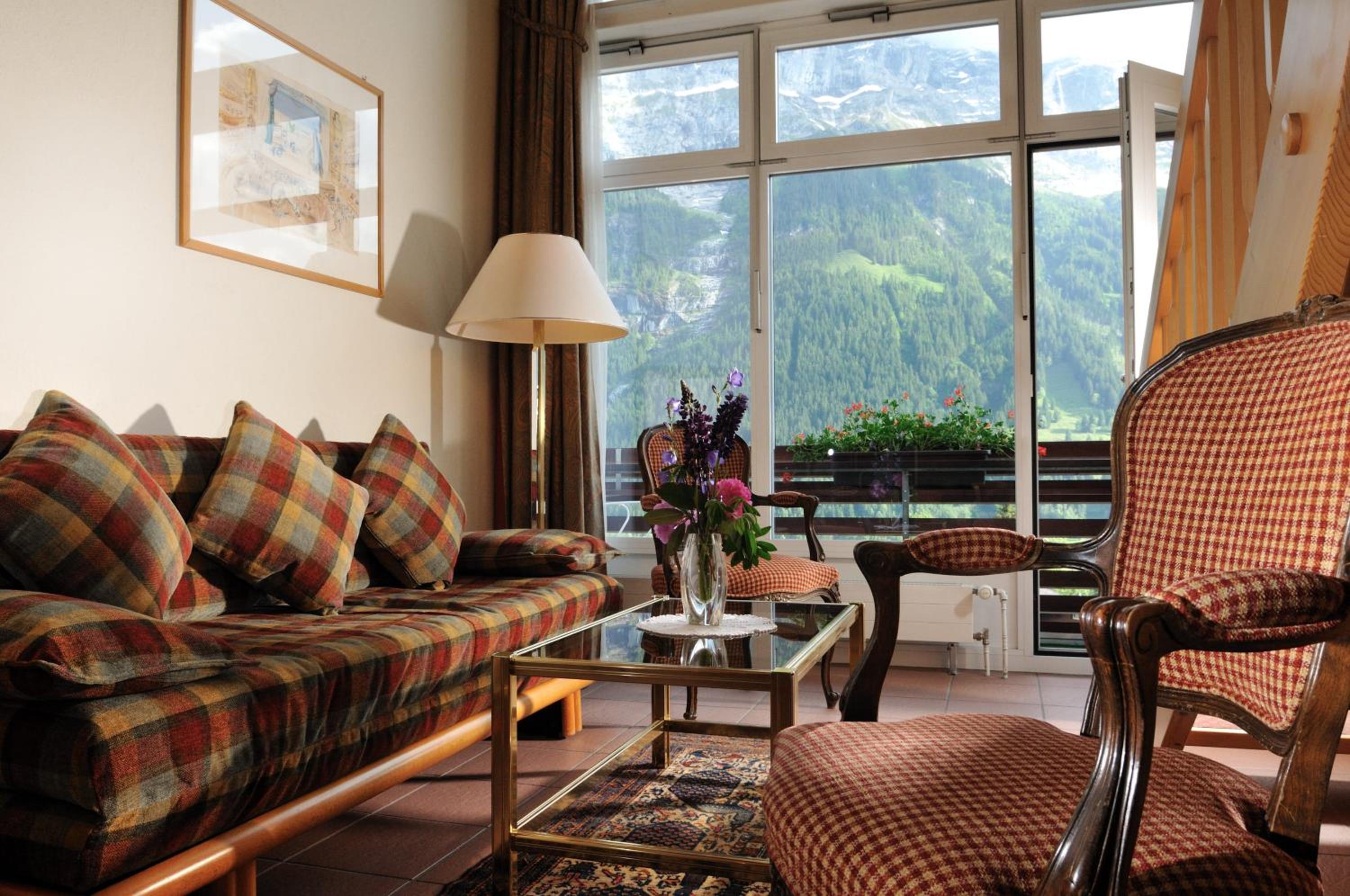 Panoramic Suite Eiger view - Photo 2