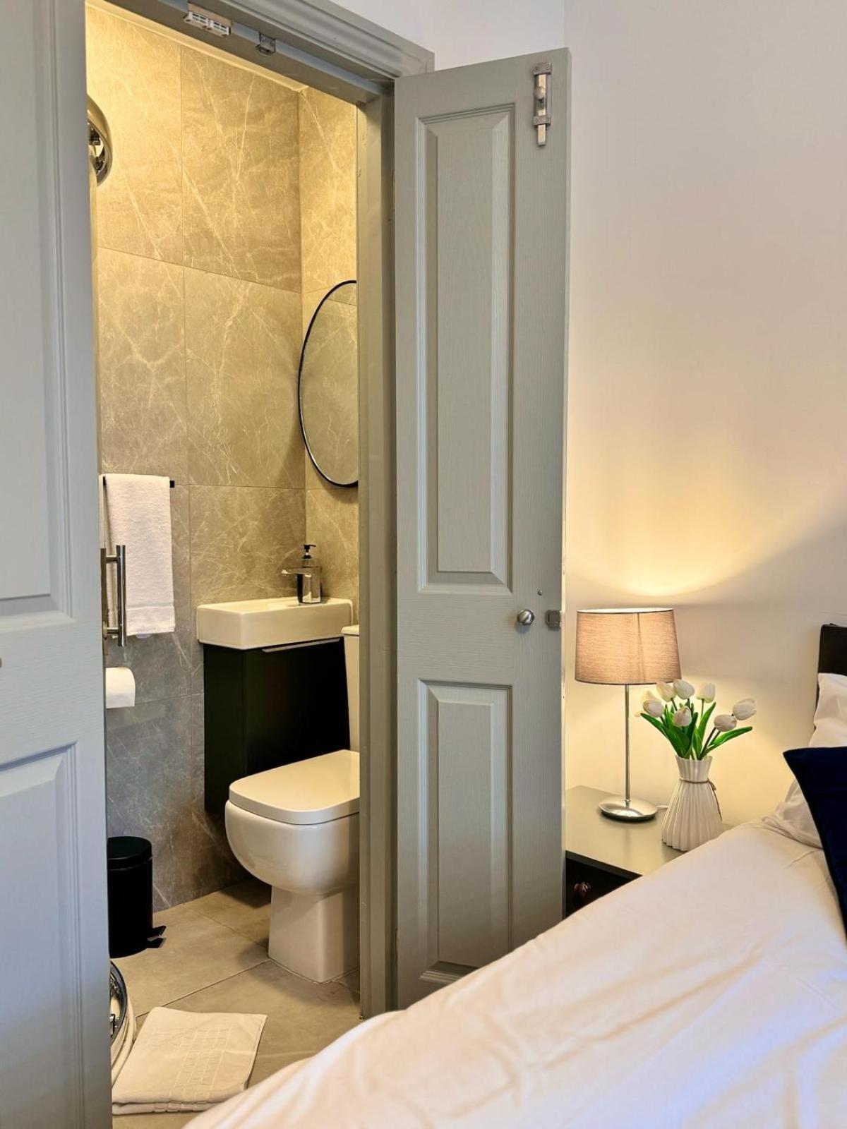 Deluxe Junior Suite photo 2