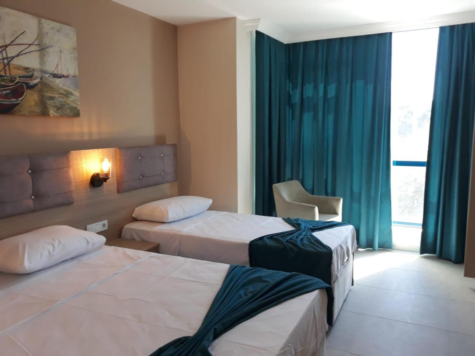 Deluxe Triple Room with Sea View photo 1