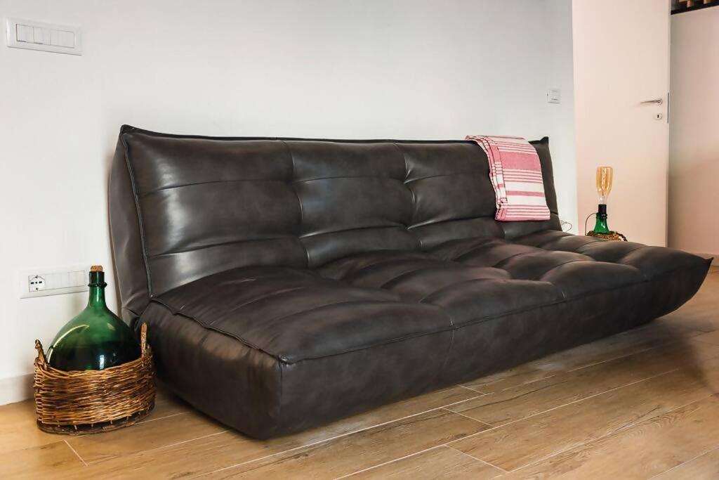 One-Bedroom Apartment with View photo 1