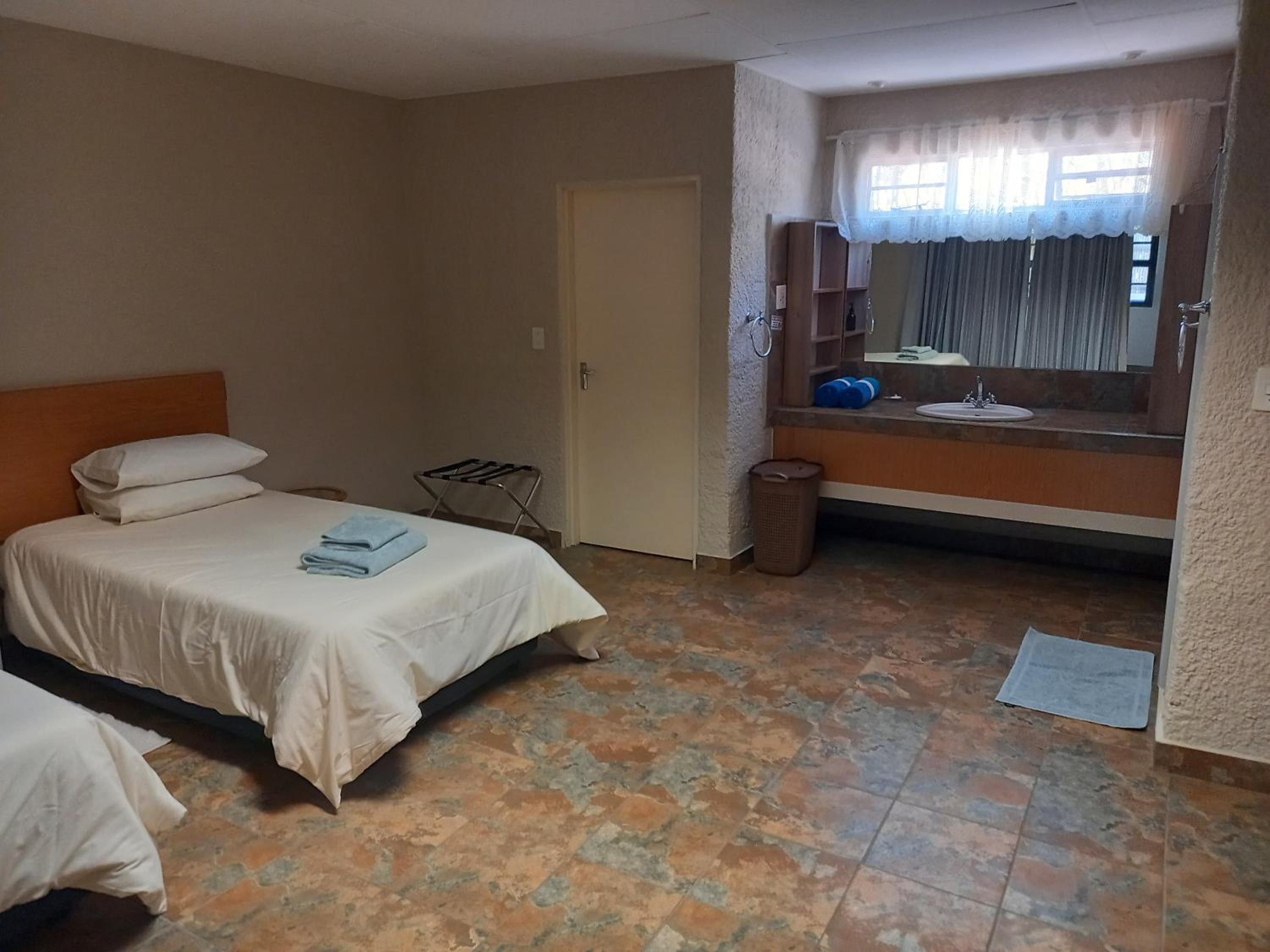 Deluxe Suite photo 3