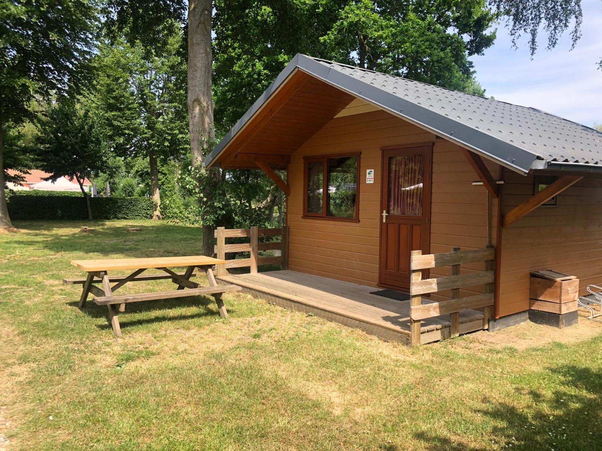 One-Bedroom Chalet for 5 People photo 3