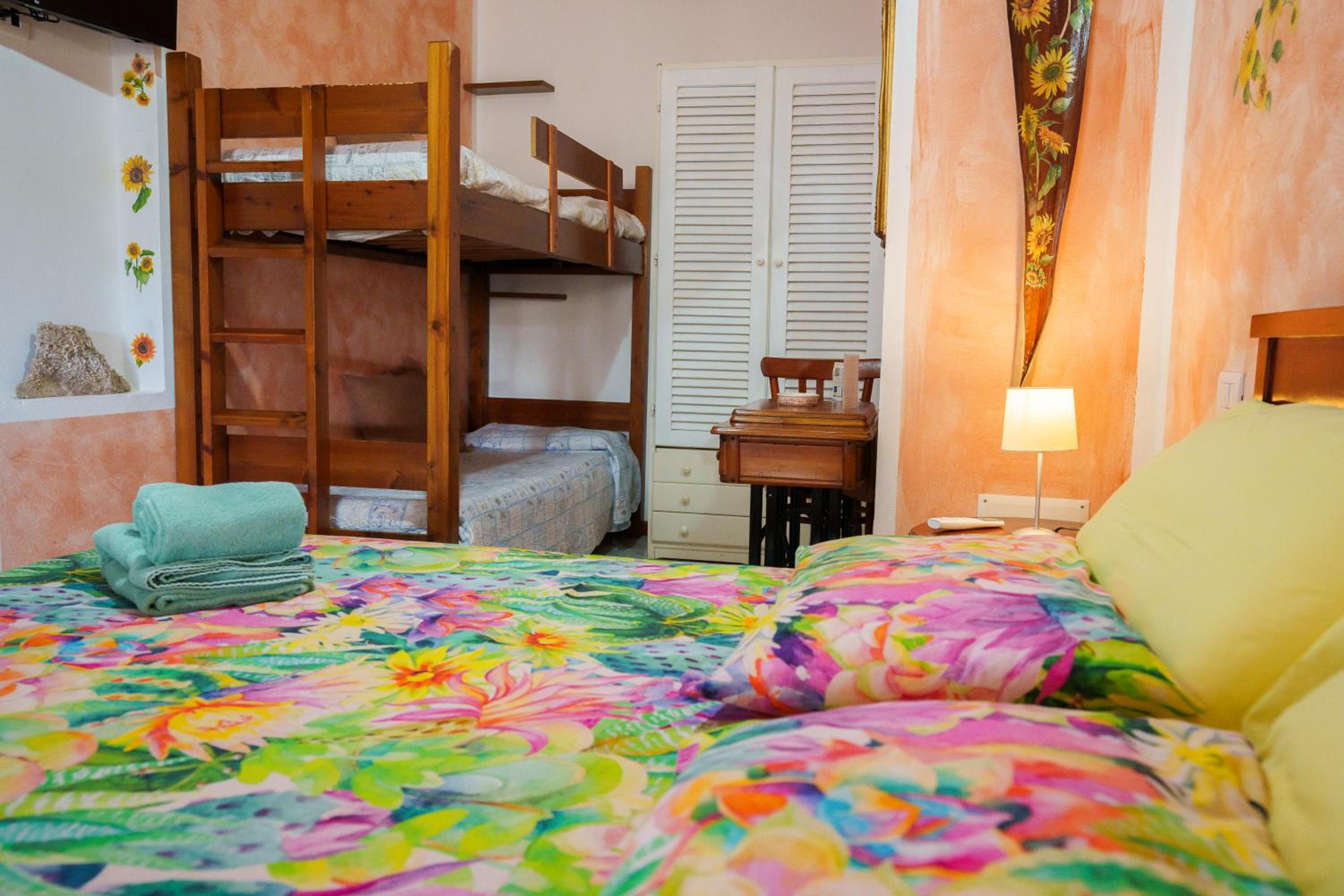 Standard Quadruple Room photo 3