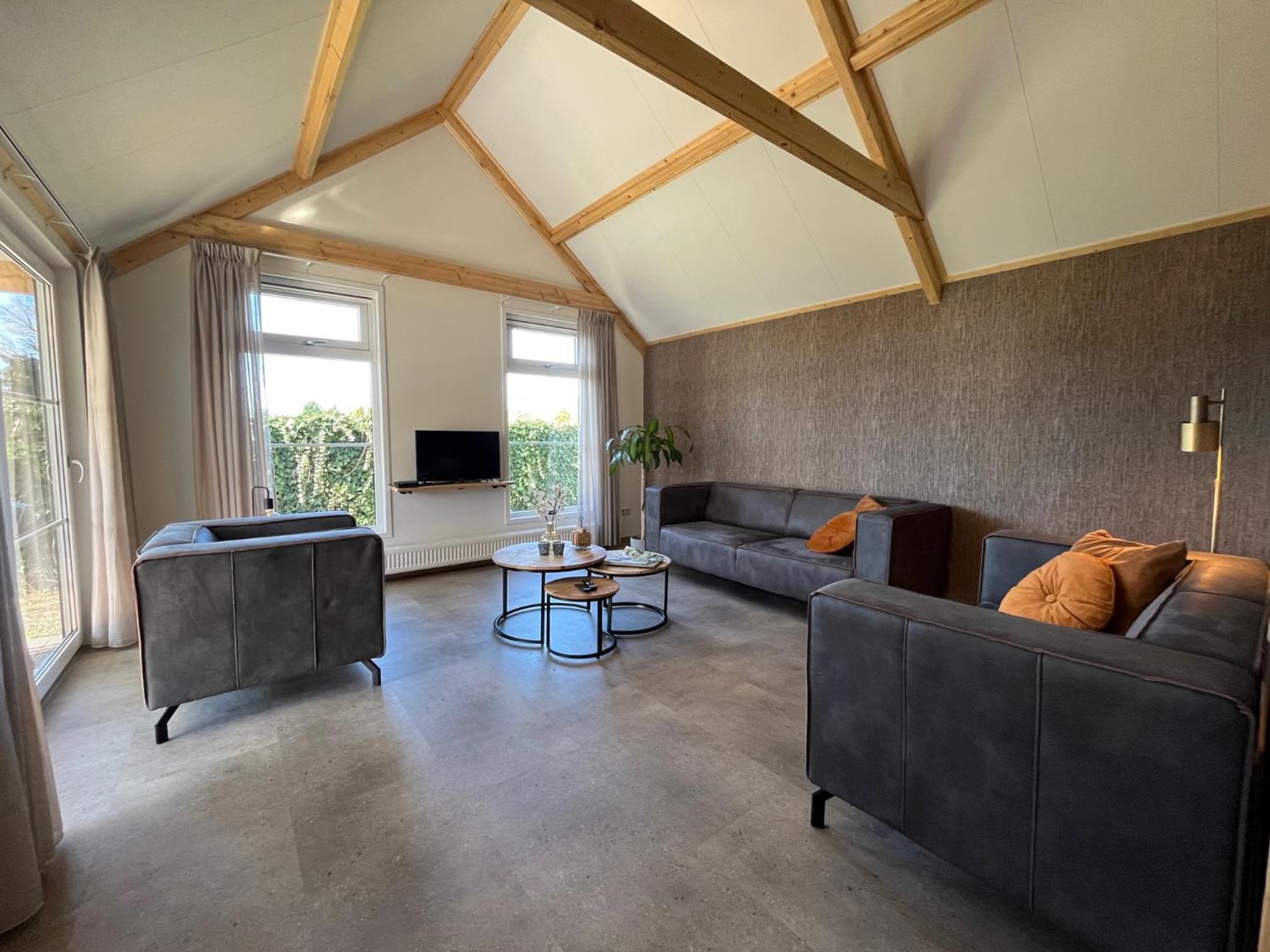 Three-Bedroom Vacation Home  photo 1