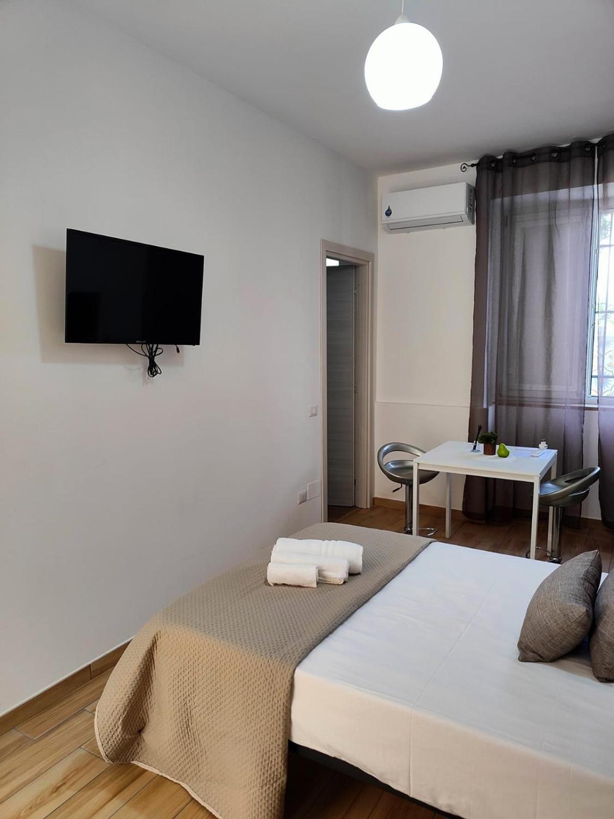 Single Room photo 3
