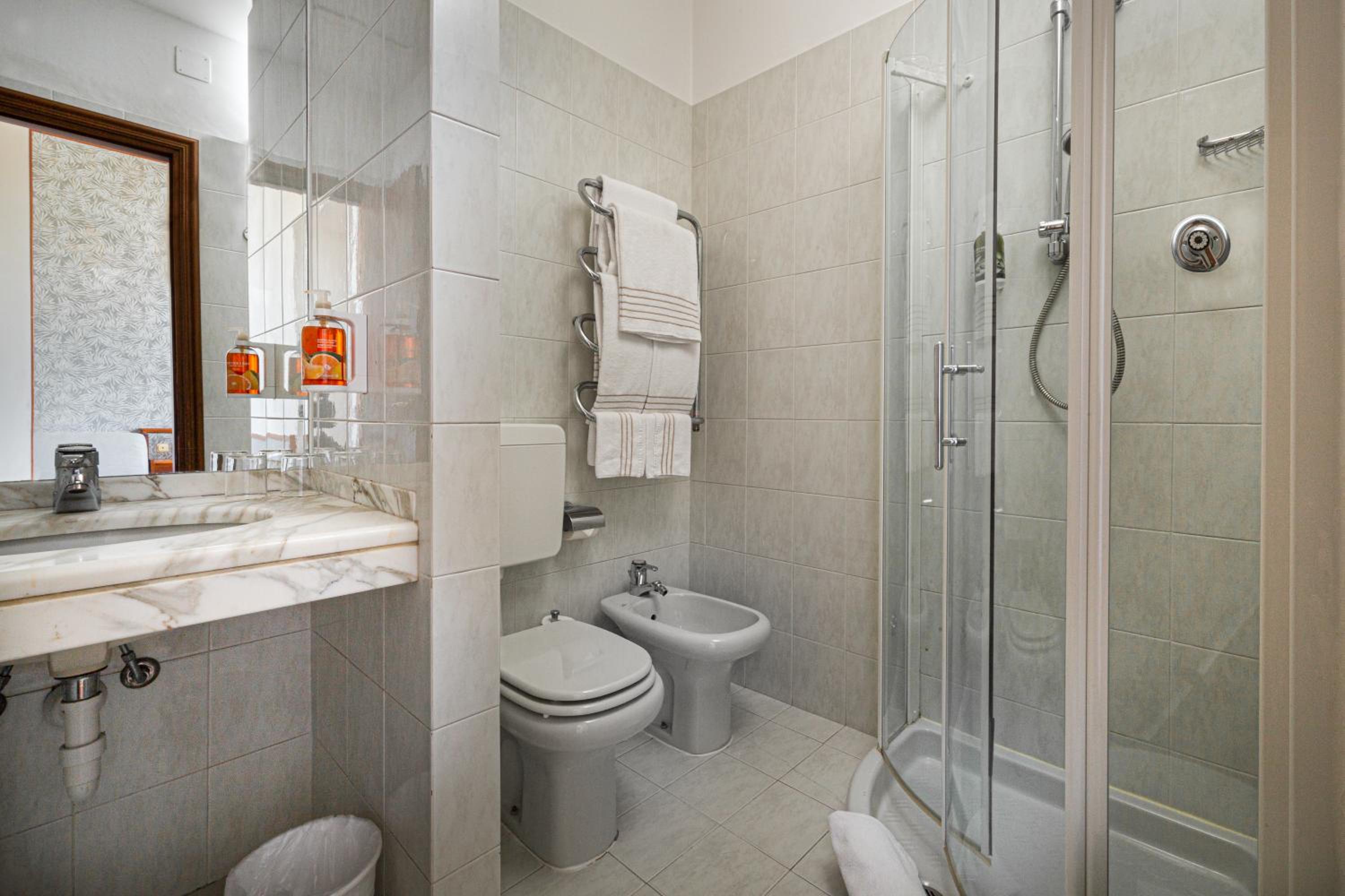 Superior Triple Room - Photo 6