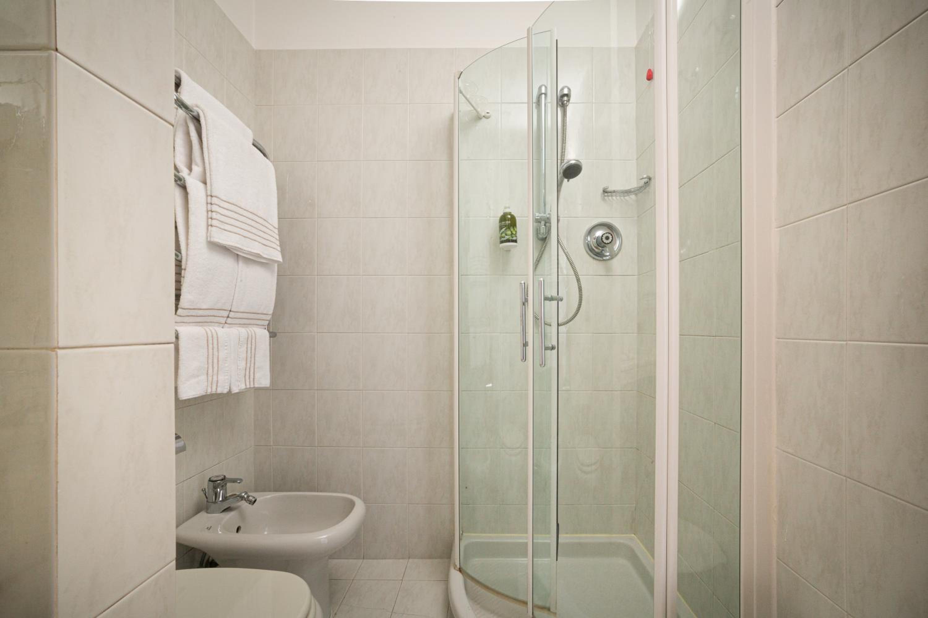 Superior Triple Room - Photo 7