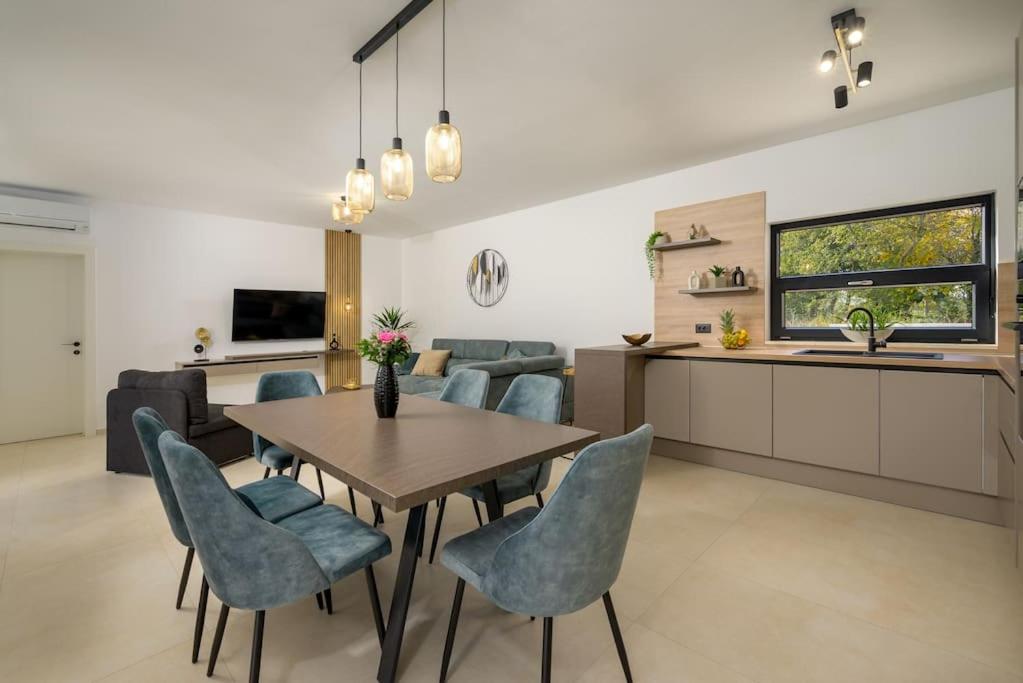 Two-Bedroom Villa photo 2