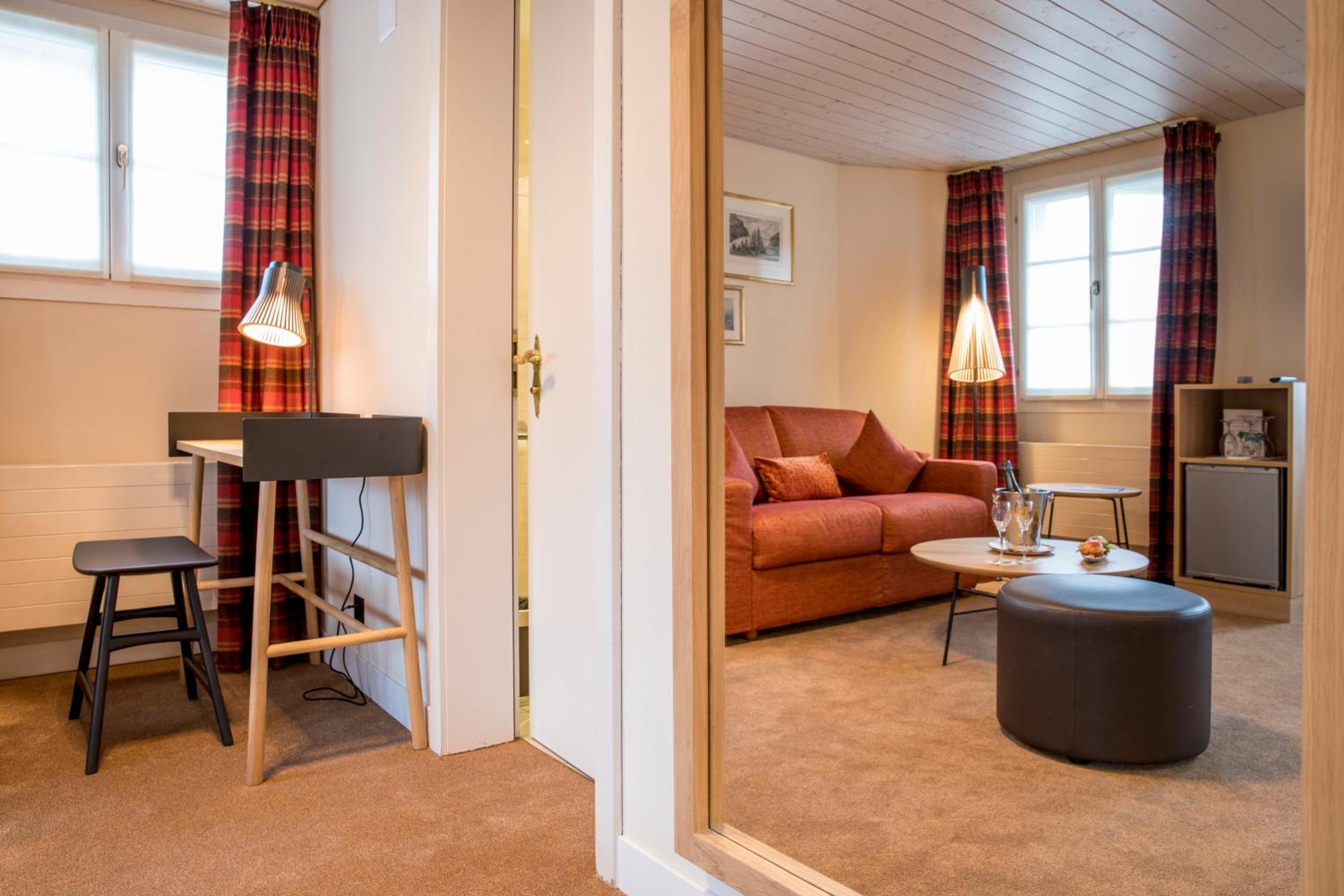Deluxe Double Room - Photo 12