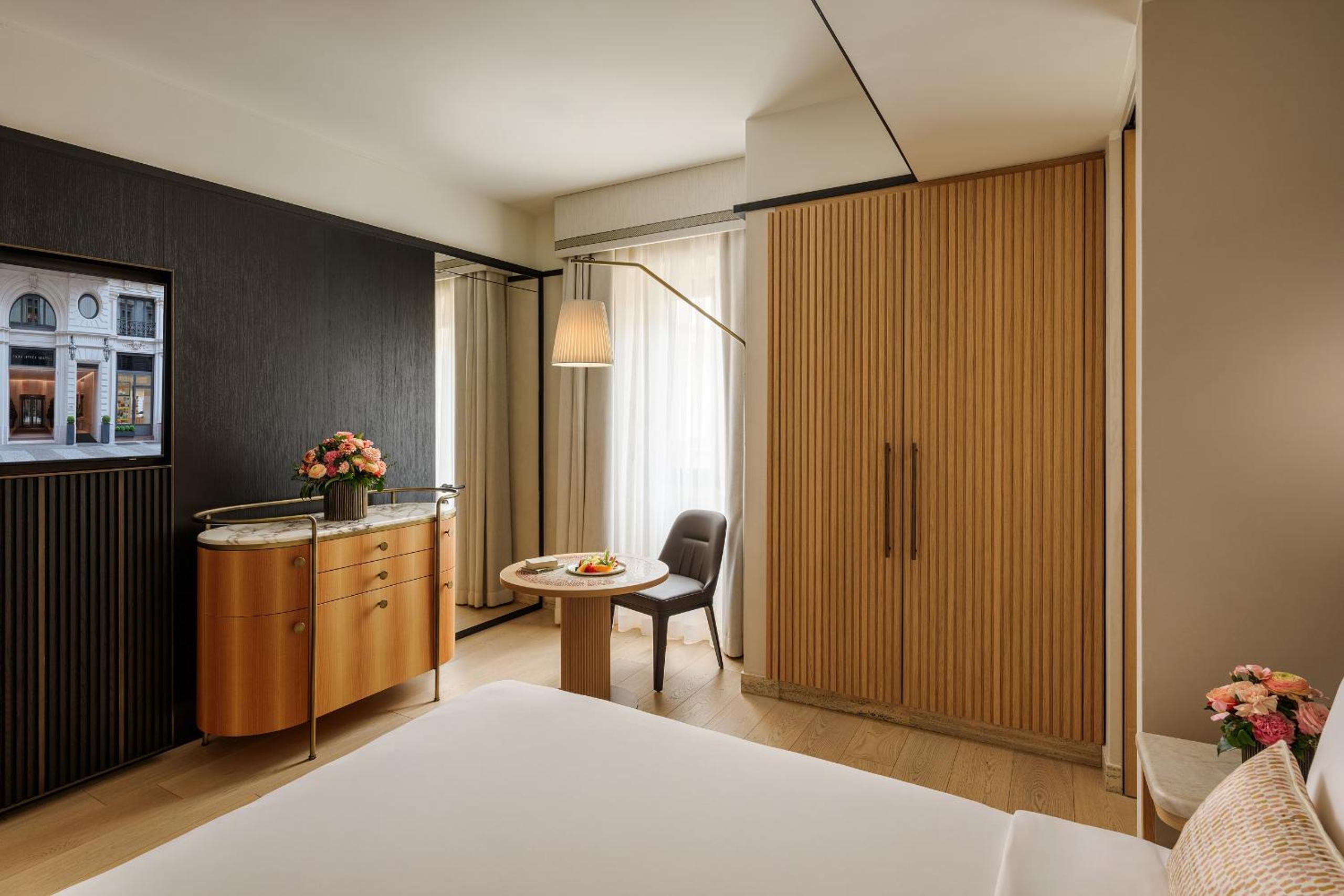 Queen Room