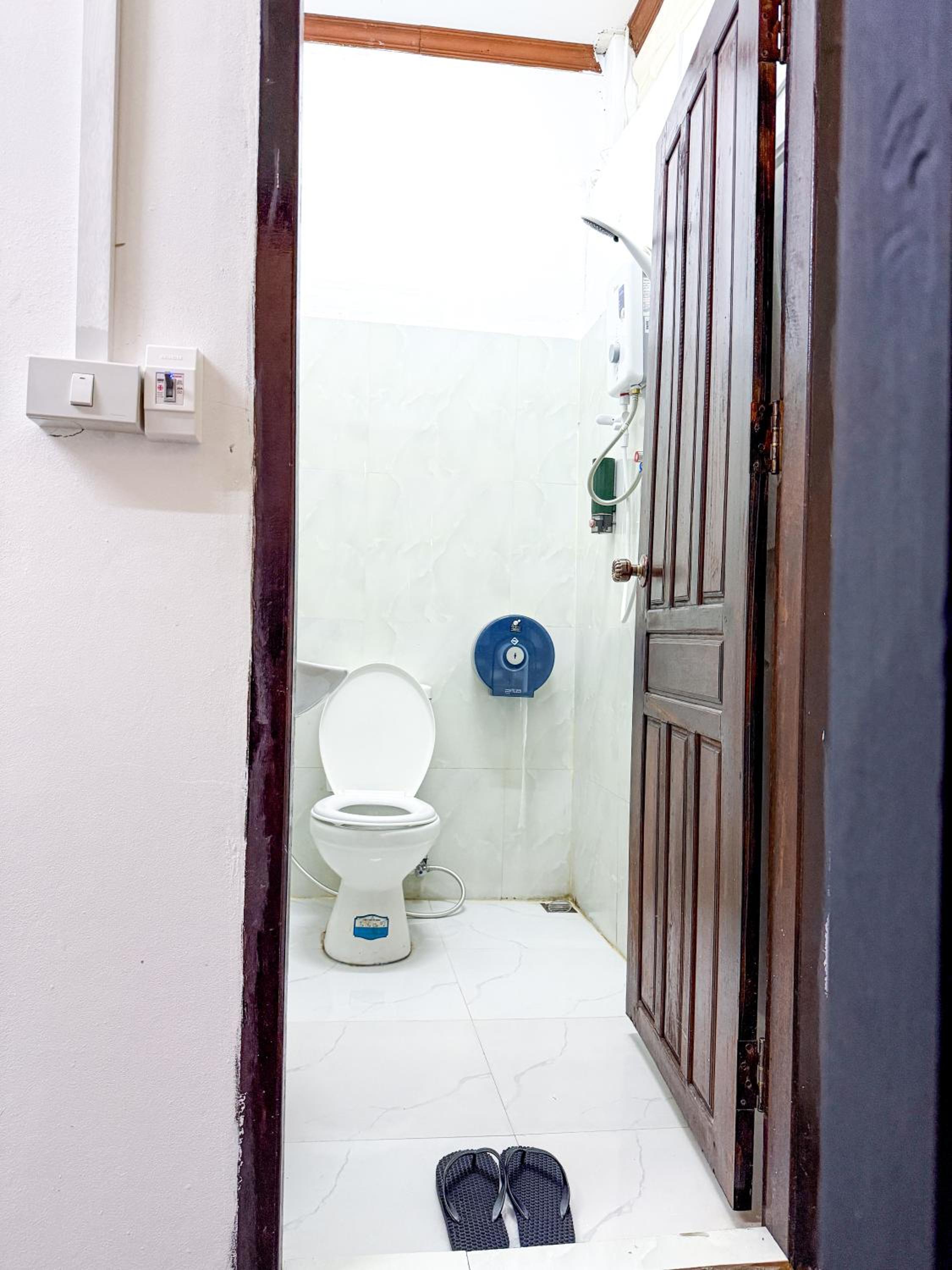 Double Or Twin Room With Bathroom photo 2