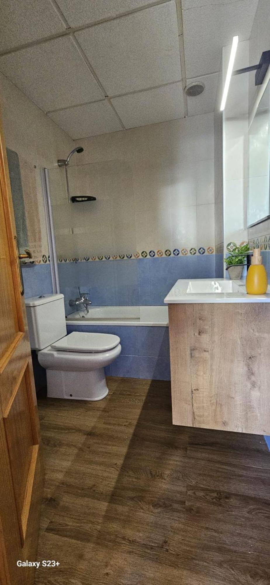 One-Bedroom Apartment - Photo 4