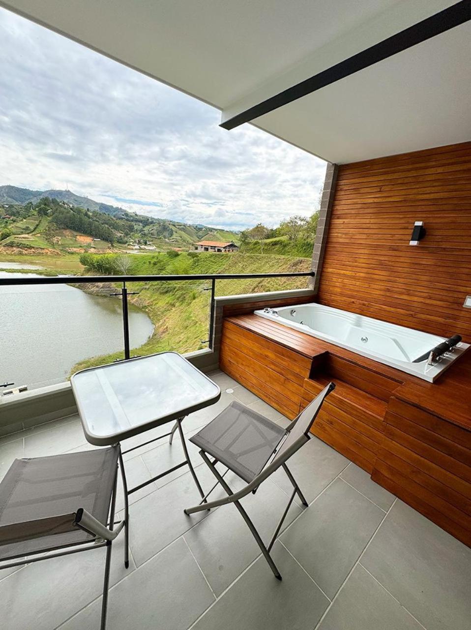 Suite With Spa Bath photo 1