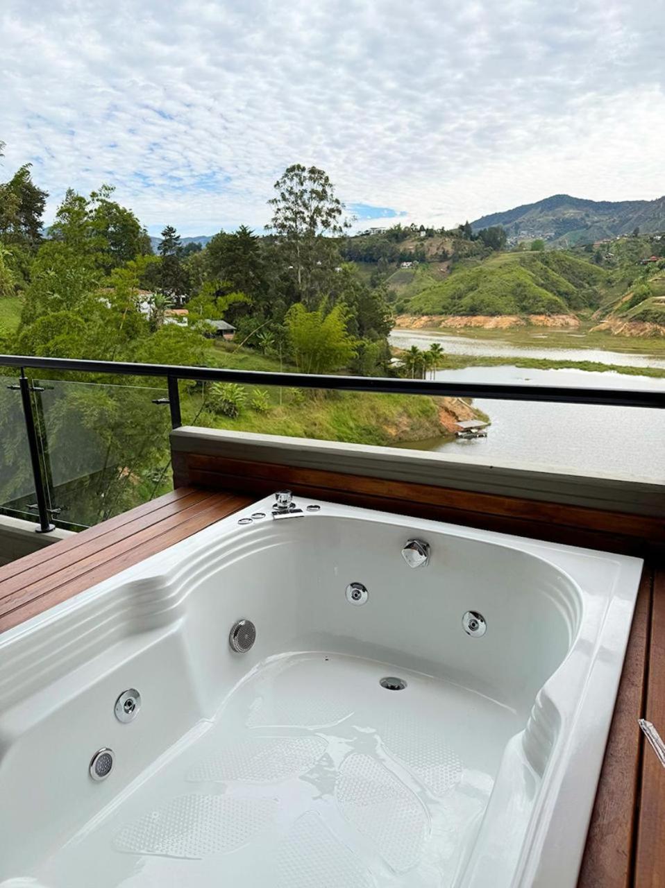 Suite With Spa Bath photo 3