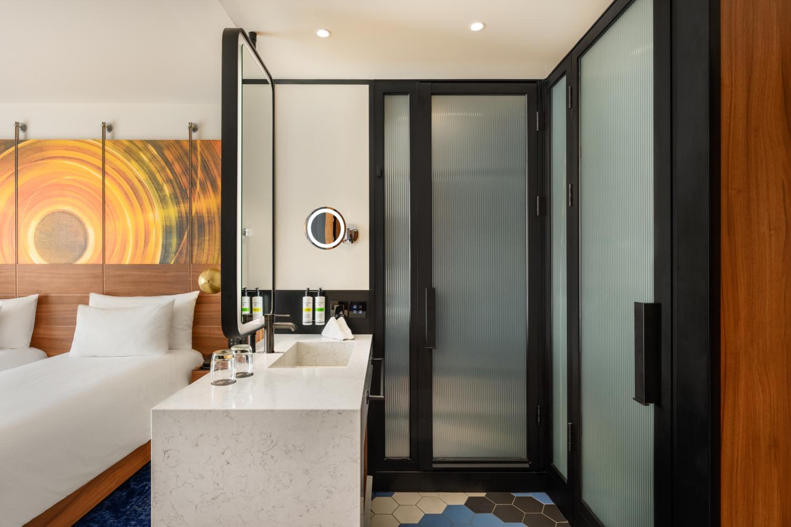 Deluxe Twin Room - Photo 7