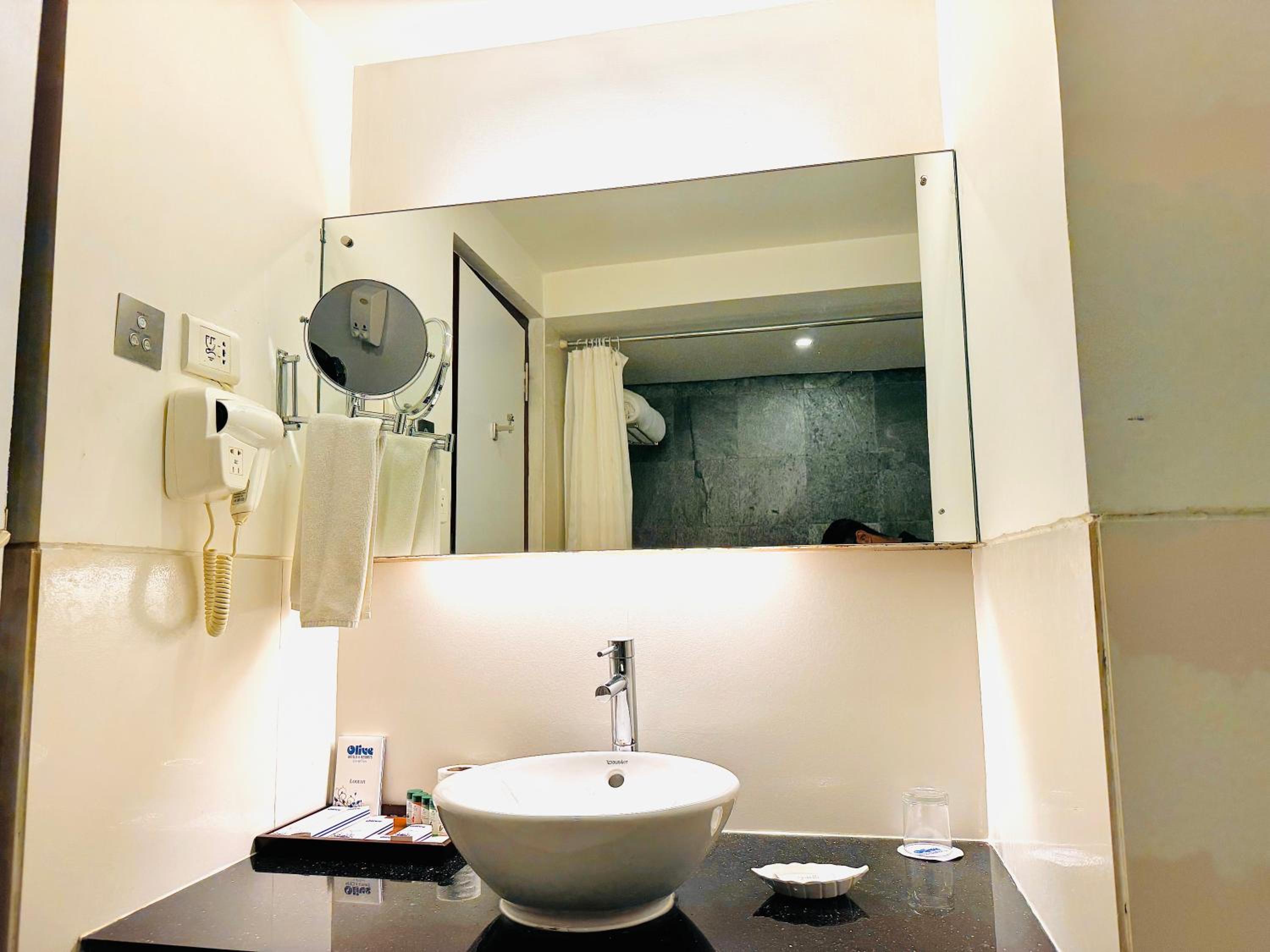 Executive Suite Executive Suite